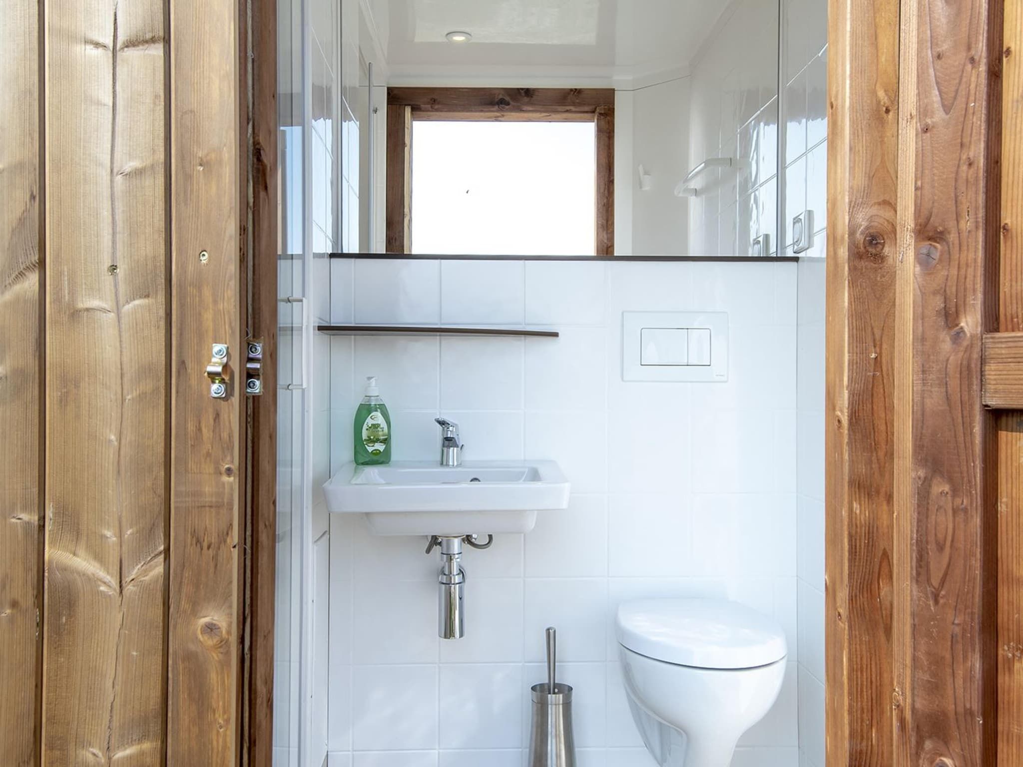 De badkamer van Safari Lodge 5 people, with private sanitary facilities in Almere