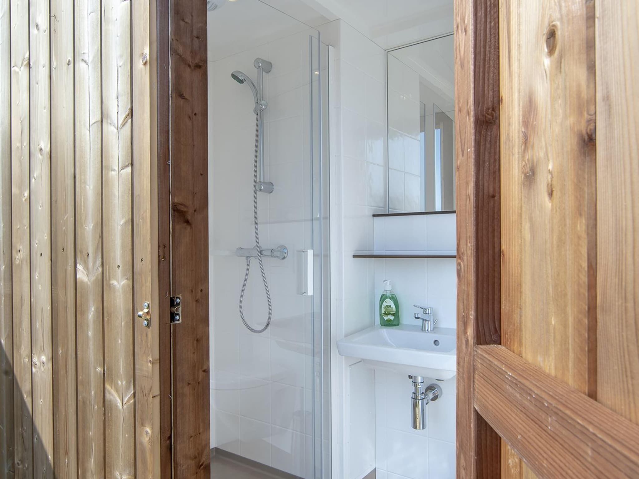 De badkamer van Safari Lodge 5 people, with private sanitary facilities in Almere