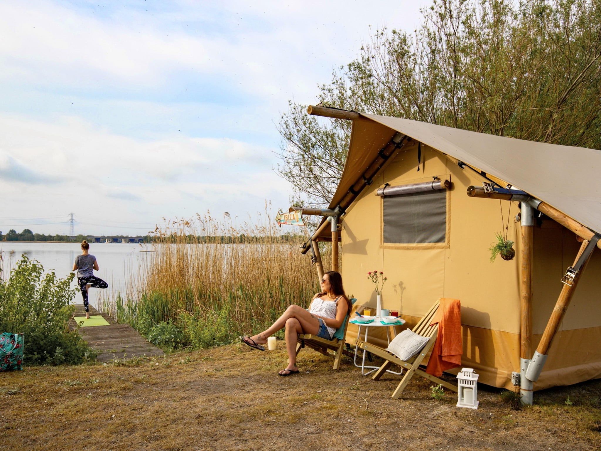 De buitenkant van Safari Tent 2 people in Almere