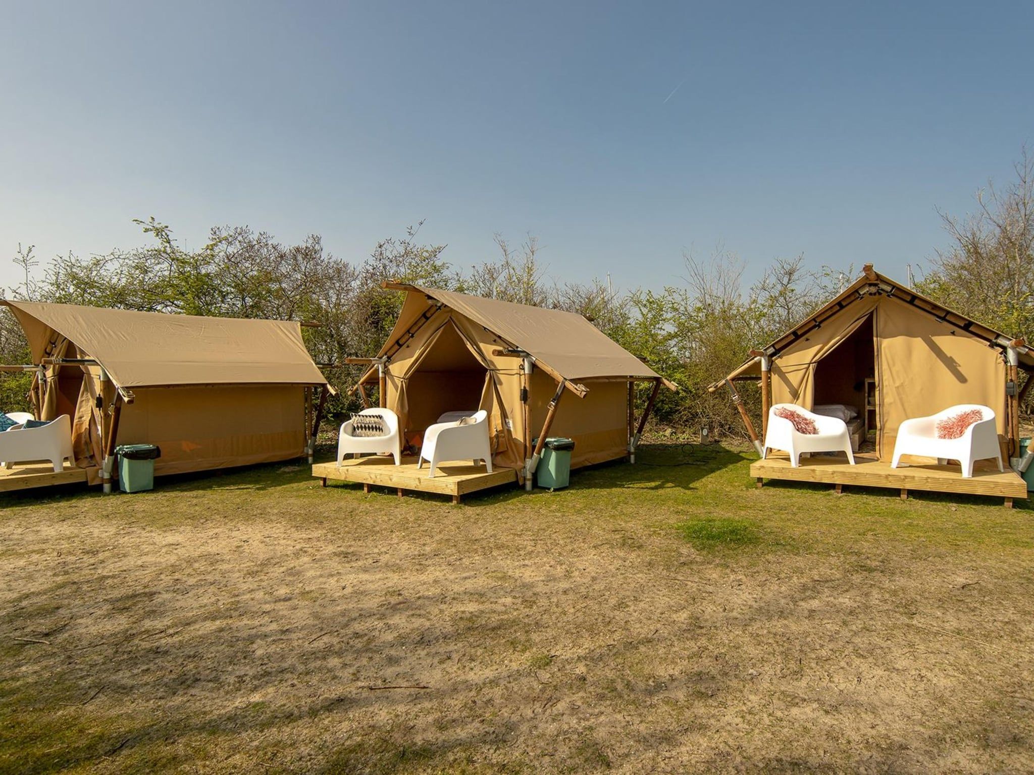 De buitenkant van Safari Tent 2 people in Almere