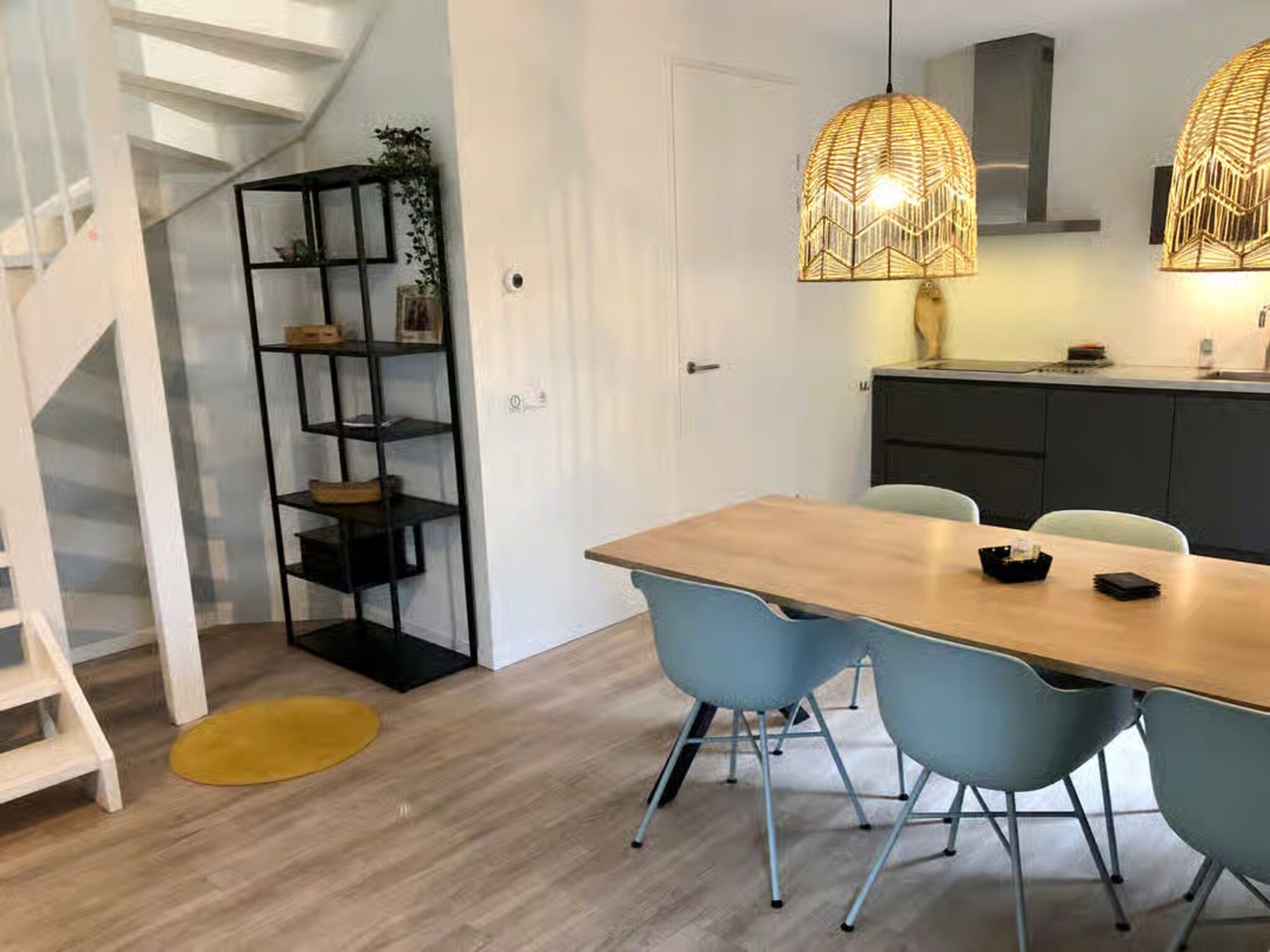 De eetkamer van Plein 40 Lodge 8 in Zoutelande