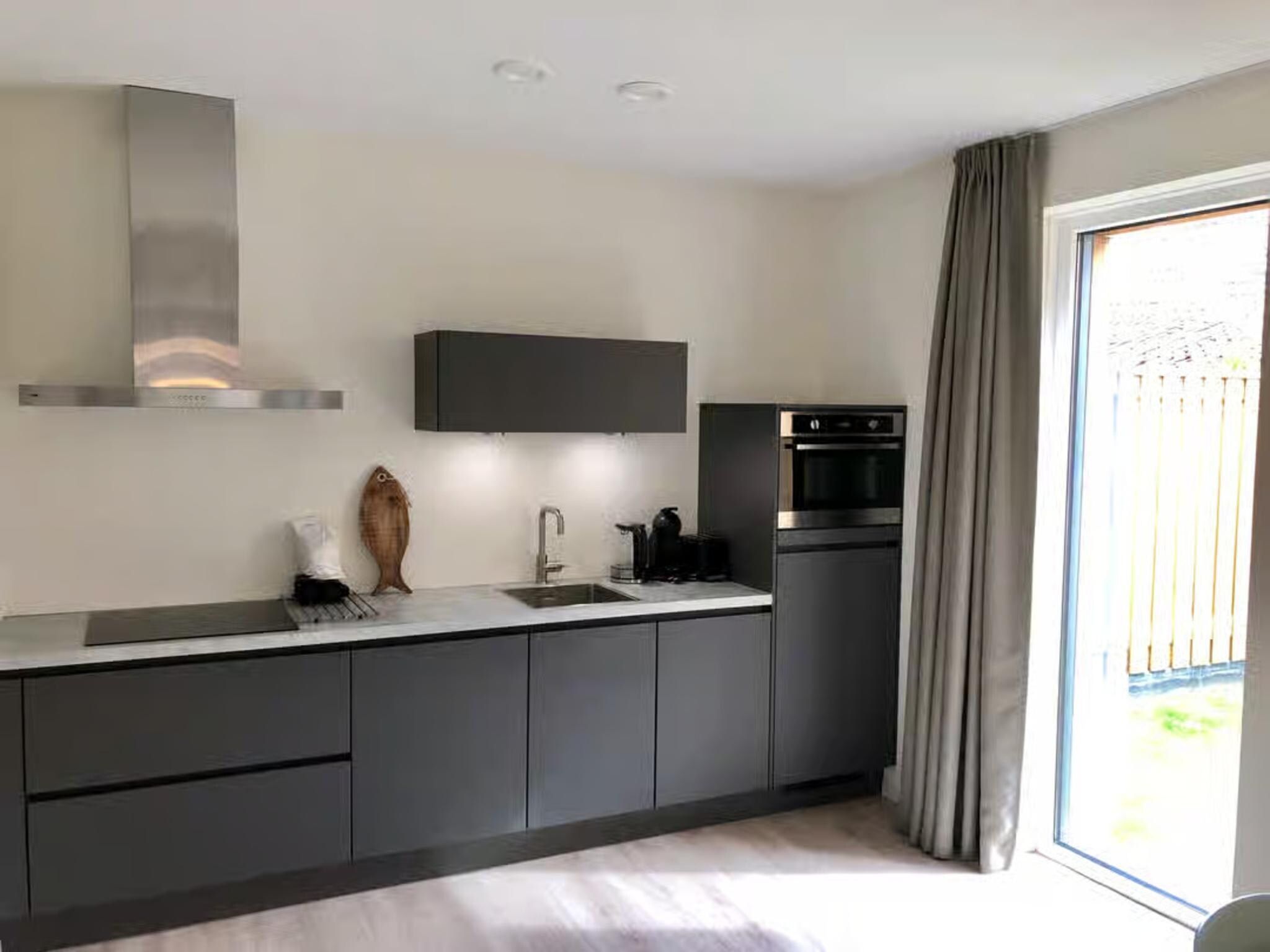 De keuken van Plein 40 Lodge 8 in Zoutelande