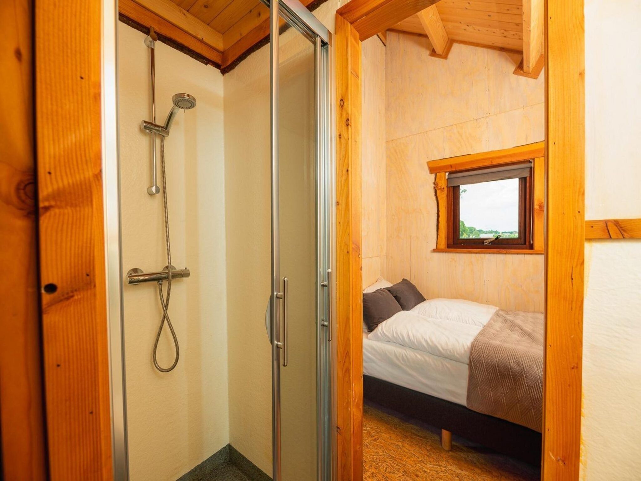 Een slaapkamer van Regge Cottage with hot tub | 4 people in Zuna