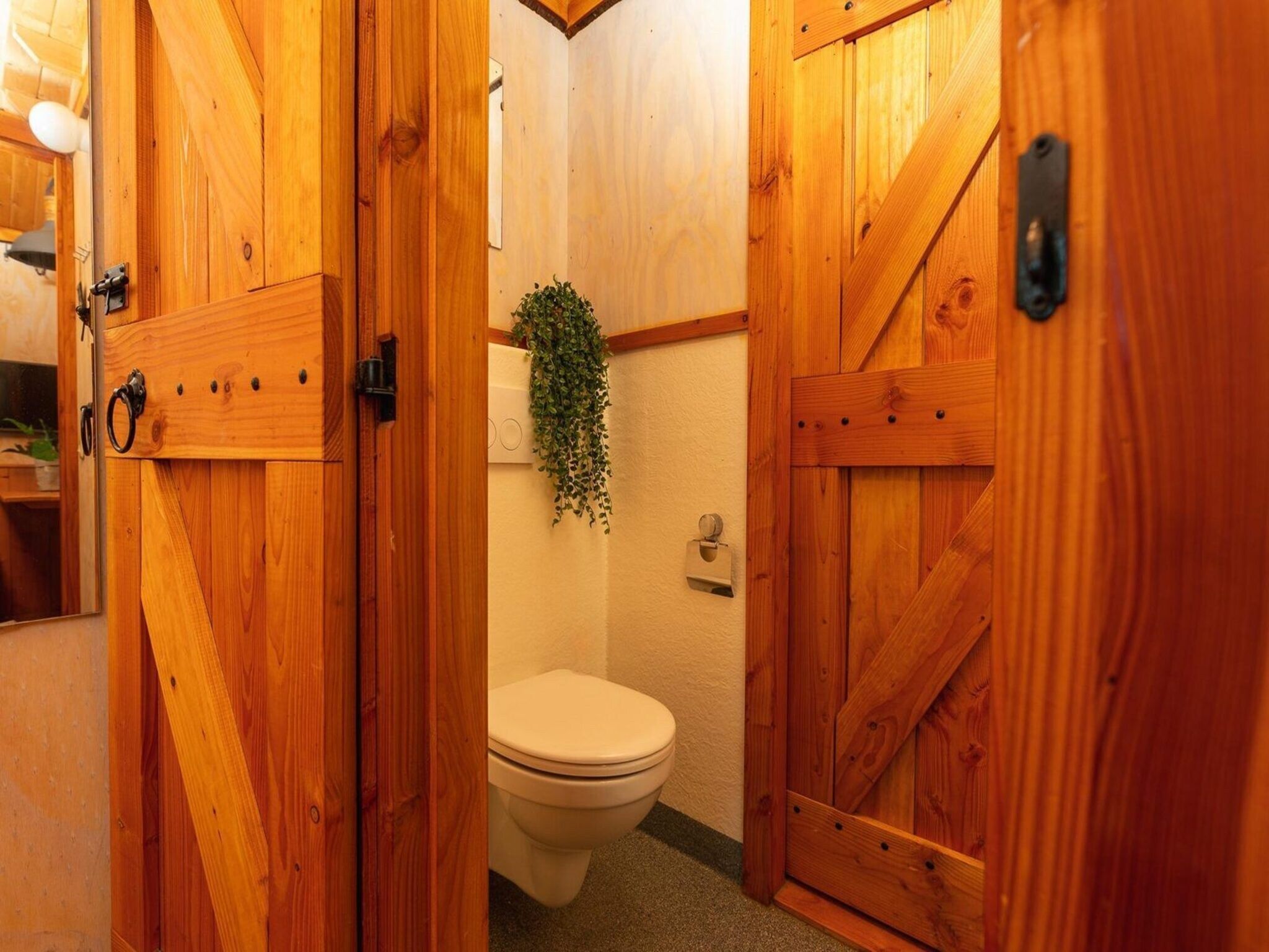 De badkamer van Regge Cottage with hot tub | 4 people in Zuna