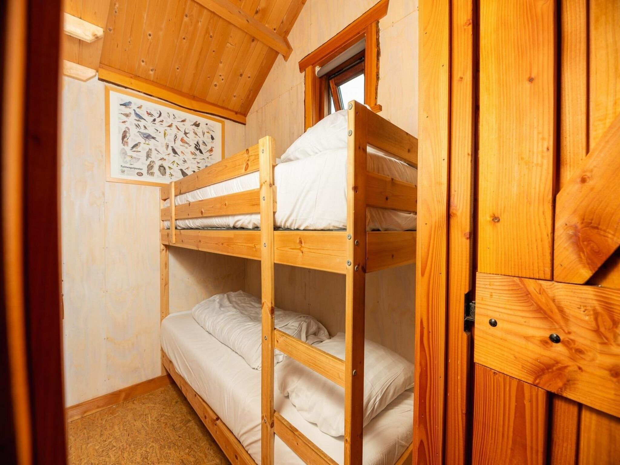 Een slaapkamer van Regge Cottage with hot tub | 4 people in Zuna