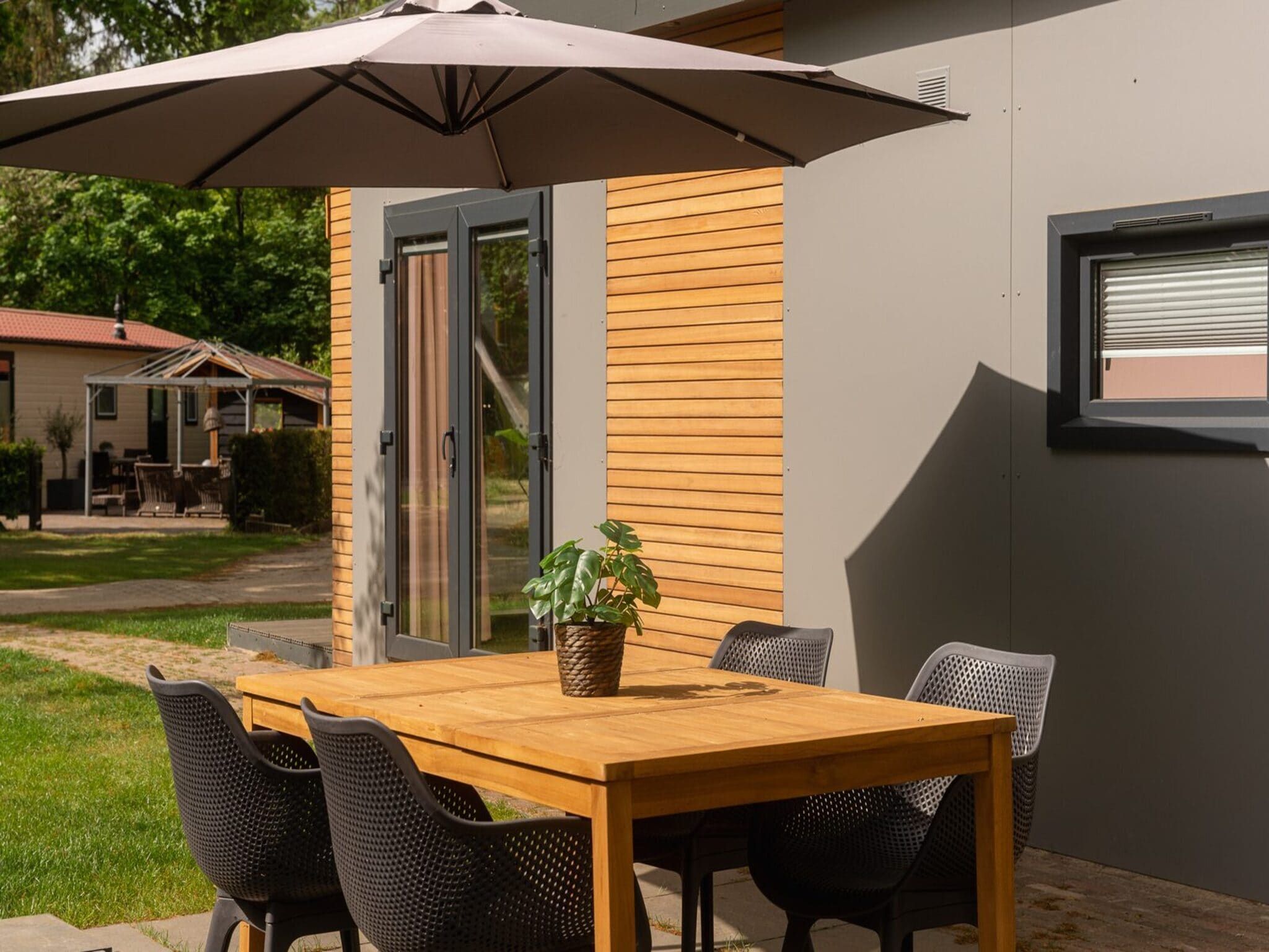 Het terras van Tiny Cabin | 4 people in Zuna