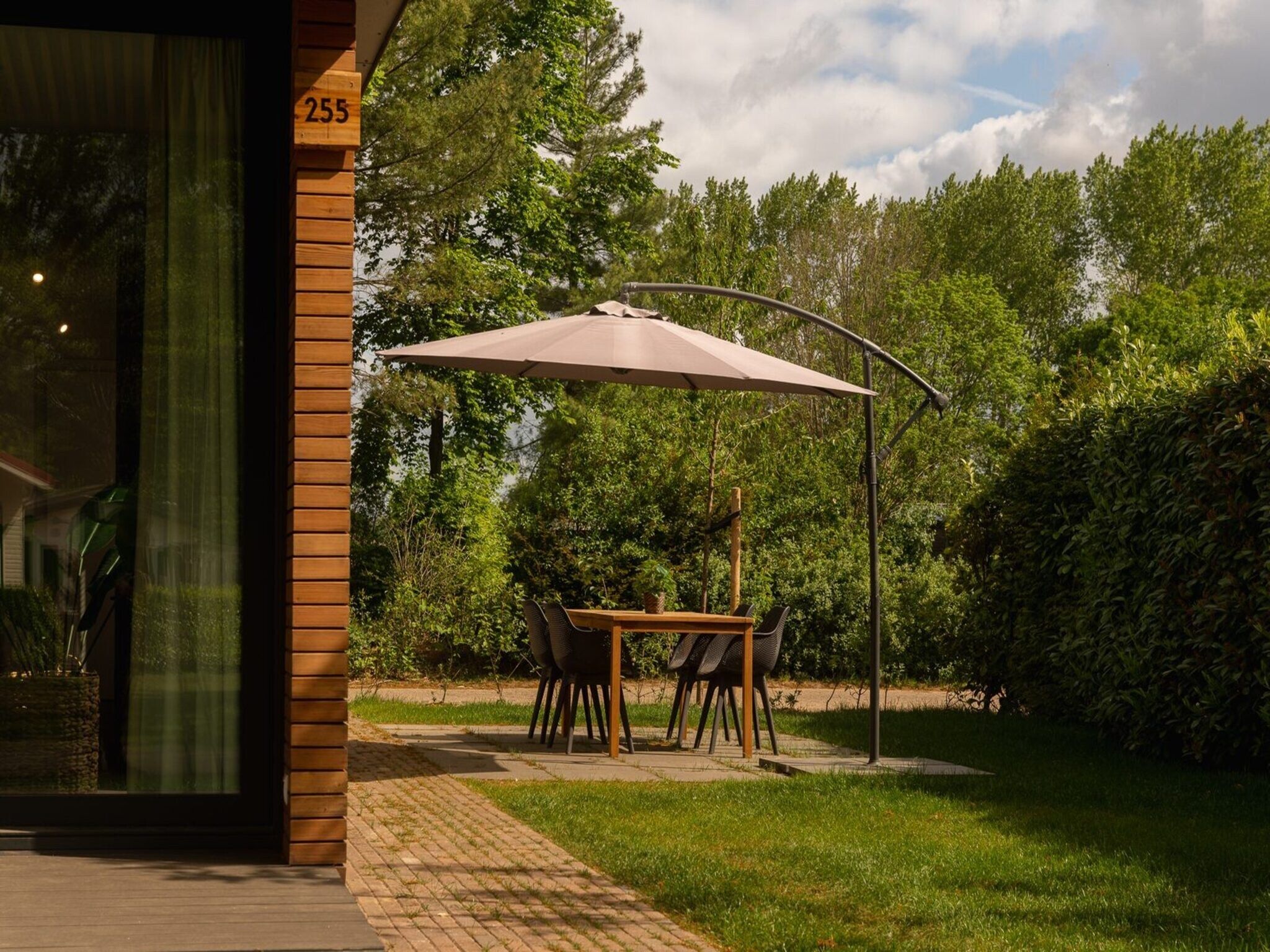 Het terras van Tiny Cabin | 4 people in Zuna