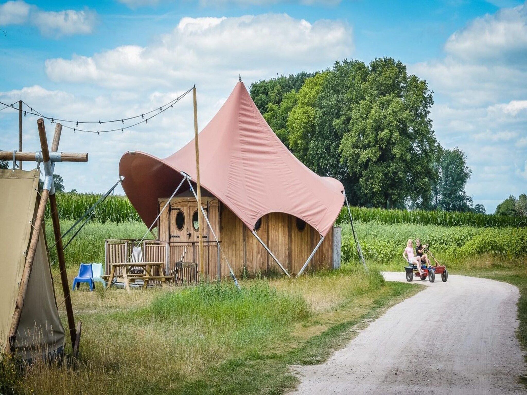 De buitenkant van Dream suite | 2 personen in Zuna