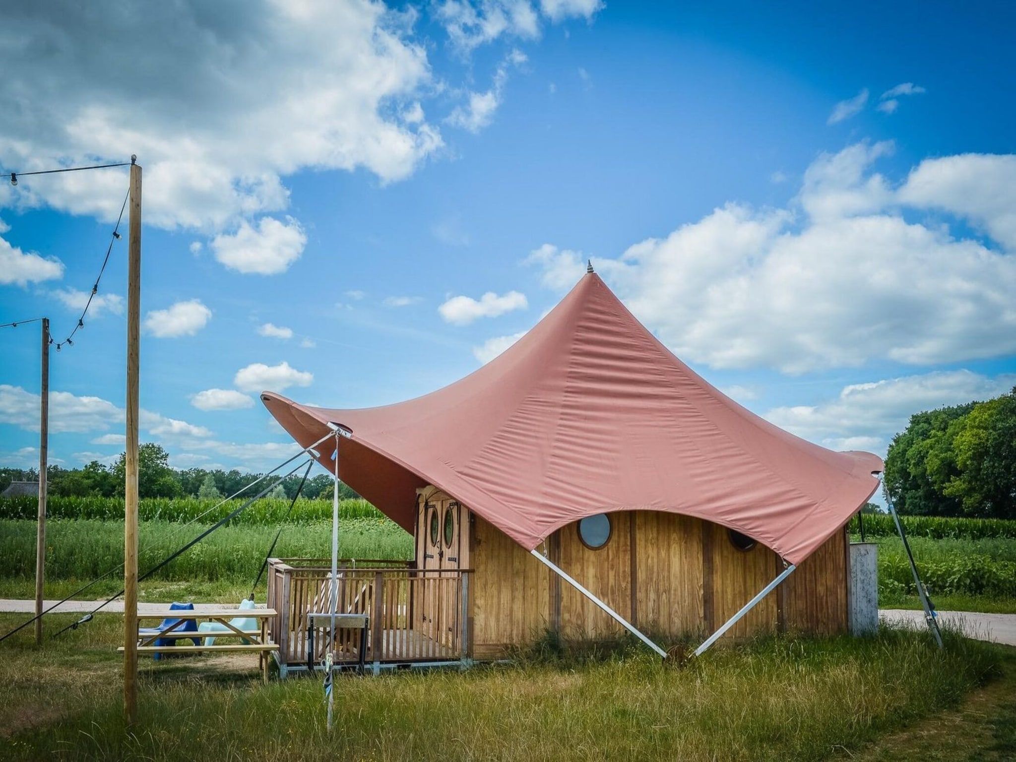 De buitenkant van Dream suite | 2 personen in Zuna