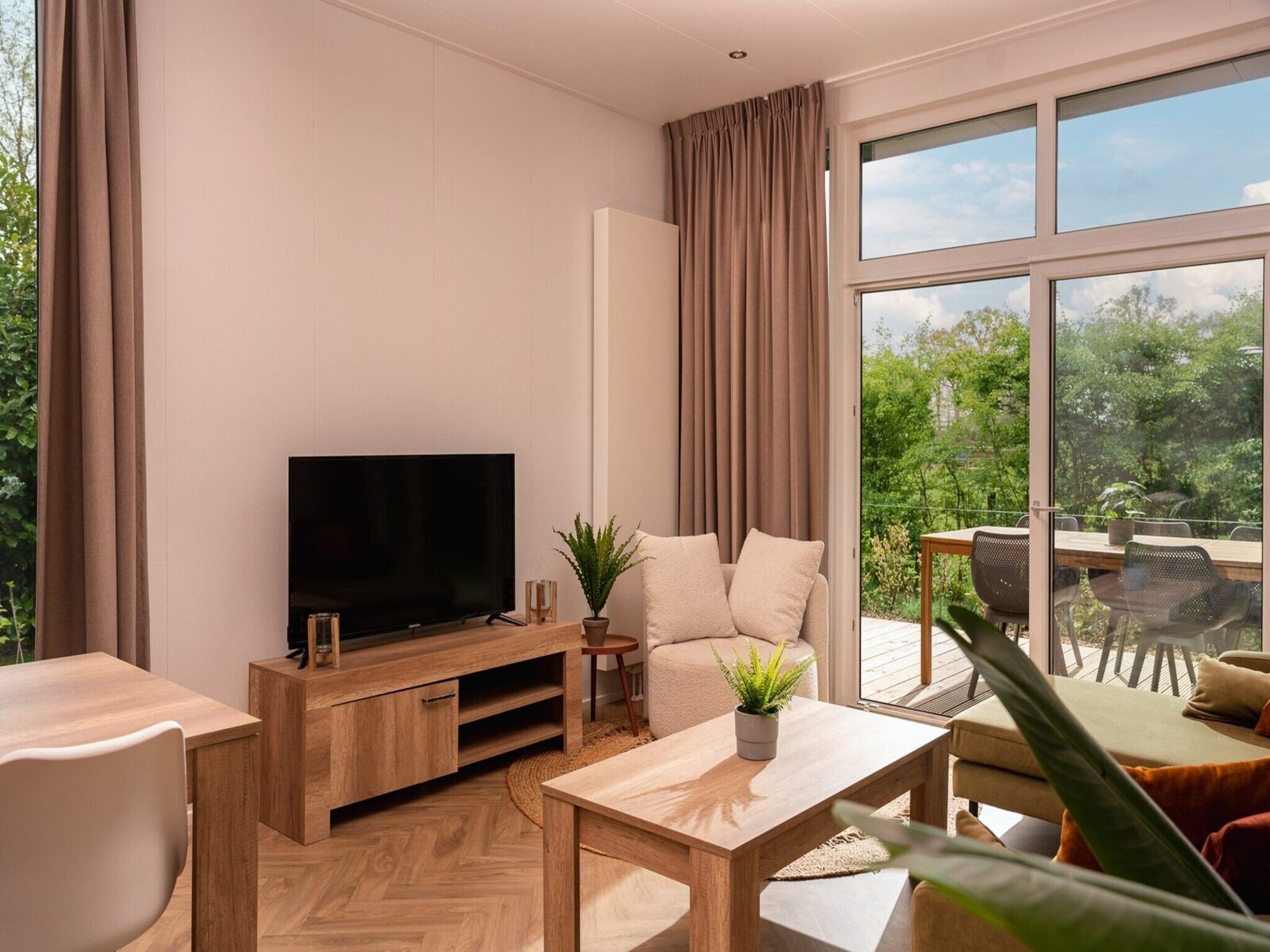 De woonkamer van Wellness Boutique | 5 people in Zuna