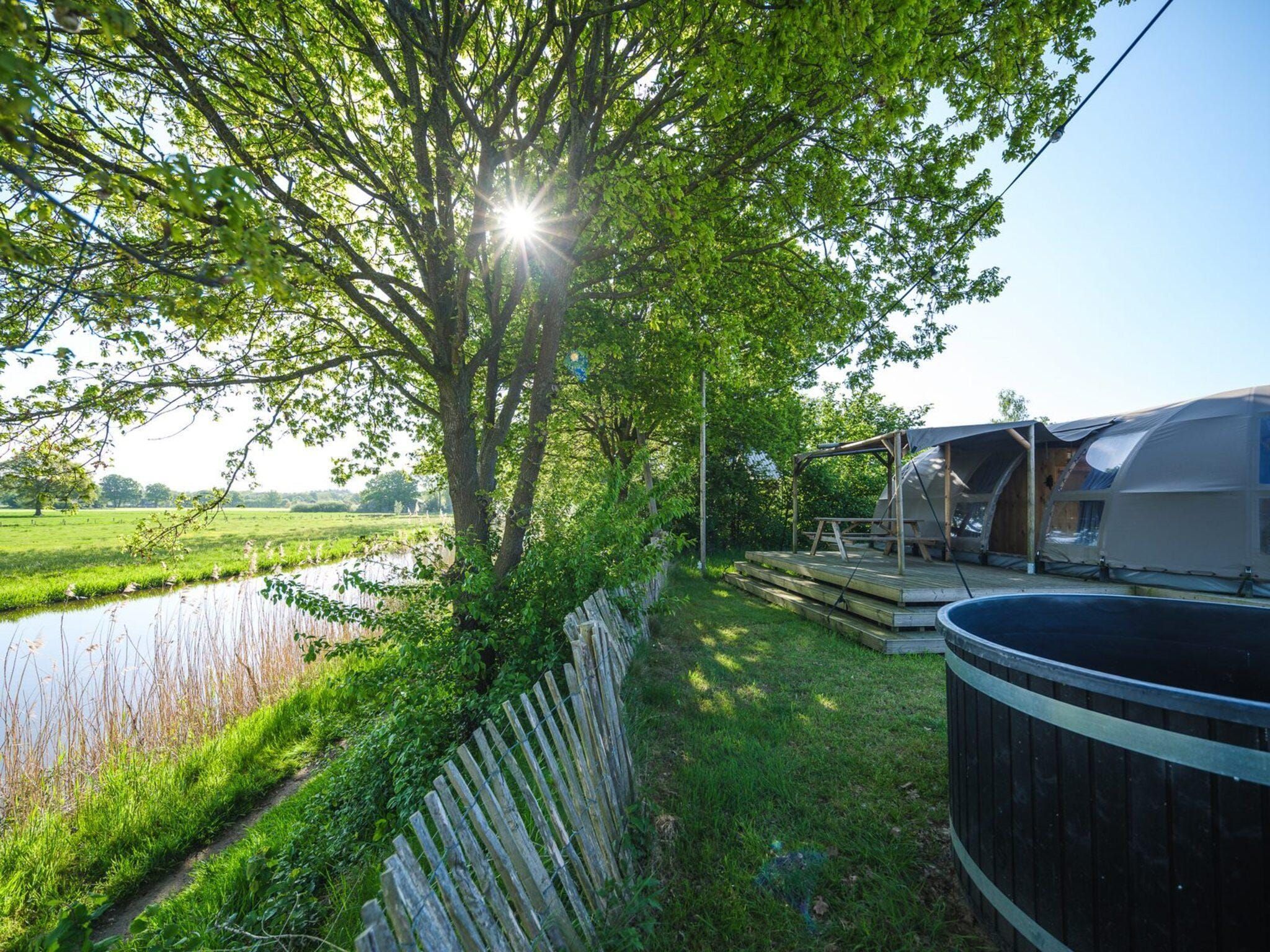 Riverdome with private bathroom and hot tub | 4 persons in Zuna - Foto 15 van 29