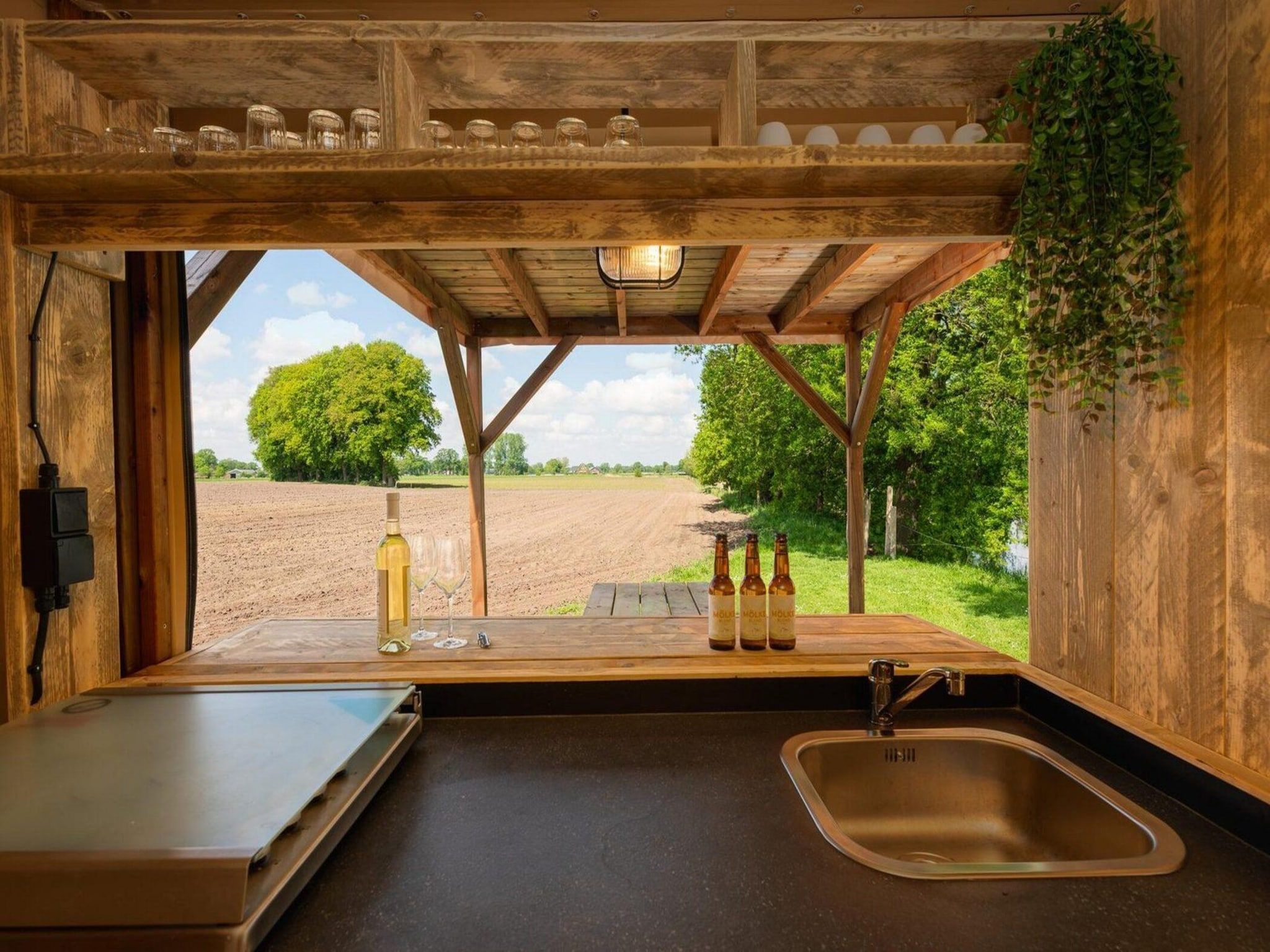De keuken van Treehouse tent at the Regge with private sanitary facilities | 6 people in Zuna