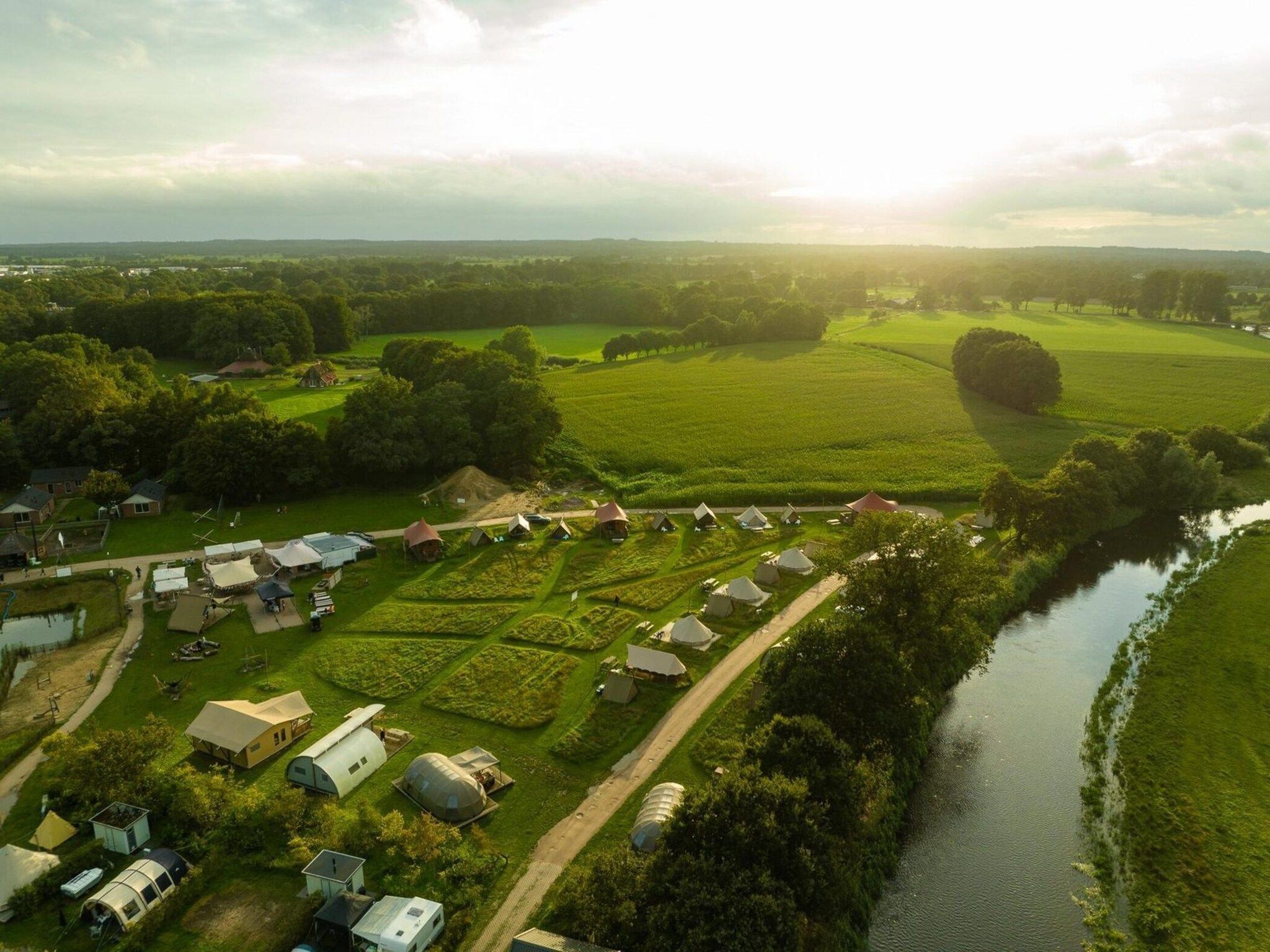 Group accommodation (6x luxury glamping tent) I 32 people in Zuna - Foto 14 van 32