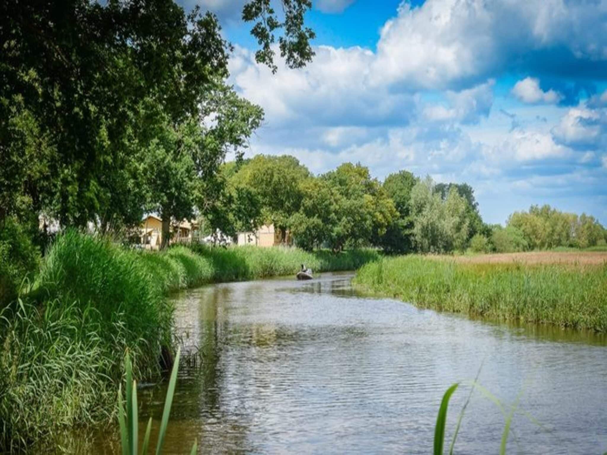 Safaritent met privé sanitair en extra groot terras | 8 personen in Zuna - Foto 19 van 35