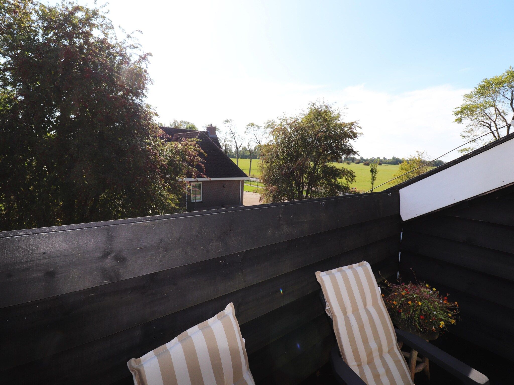 Het terras van By Mosk 1 in Betgummole