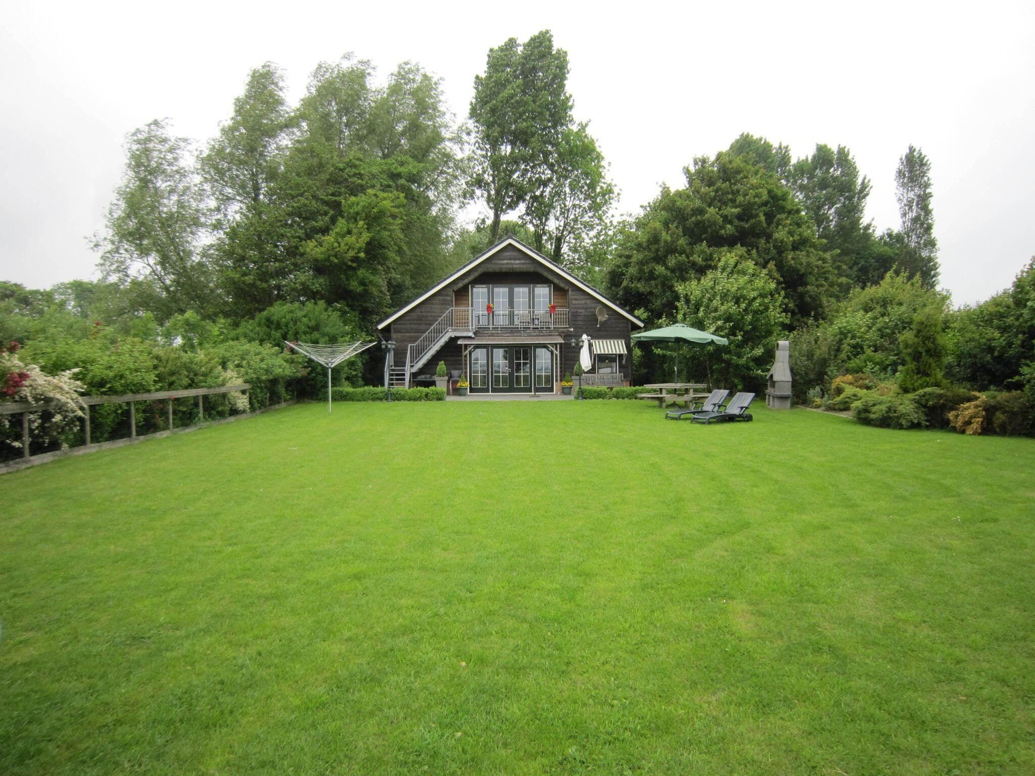 De buitenkant van BELLEVUE in Noordbeemster