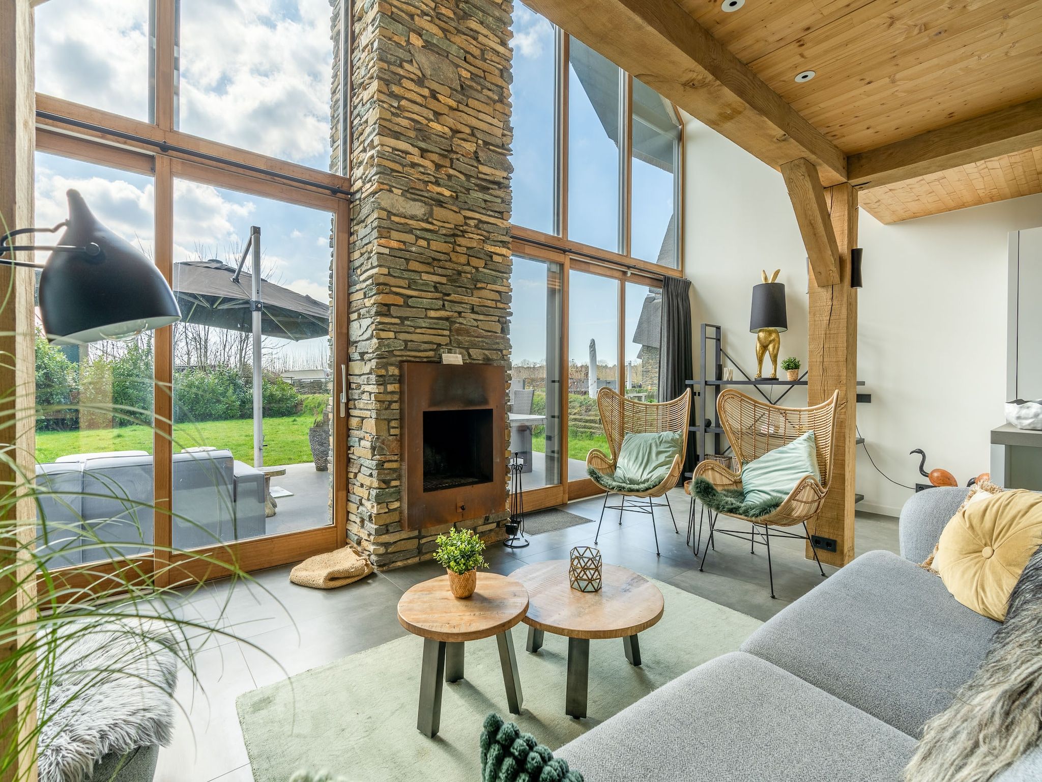 De woonkamer van Villa Buytenplaats 183 in De Koog