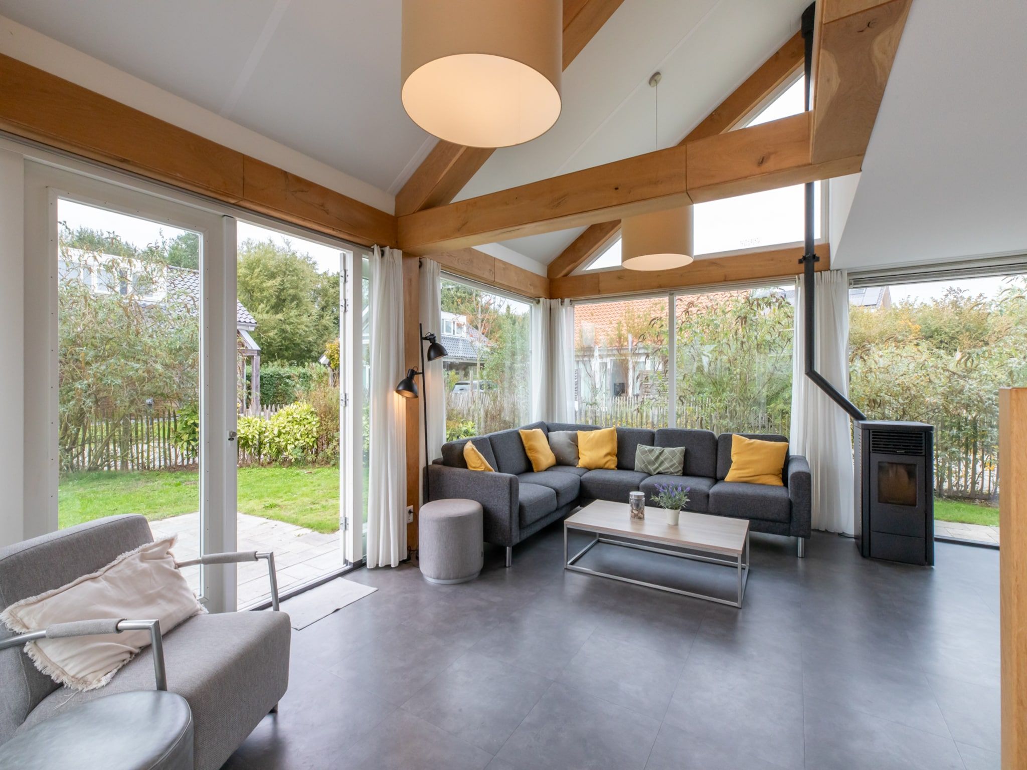 Zonnedorp 22  Holiday Home Anoes Renesse | Beach-nearby Comfort in Zeeland in Renesse - Foto 5 van 45