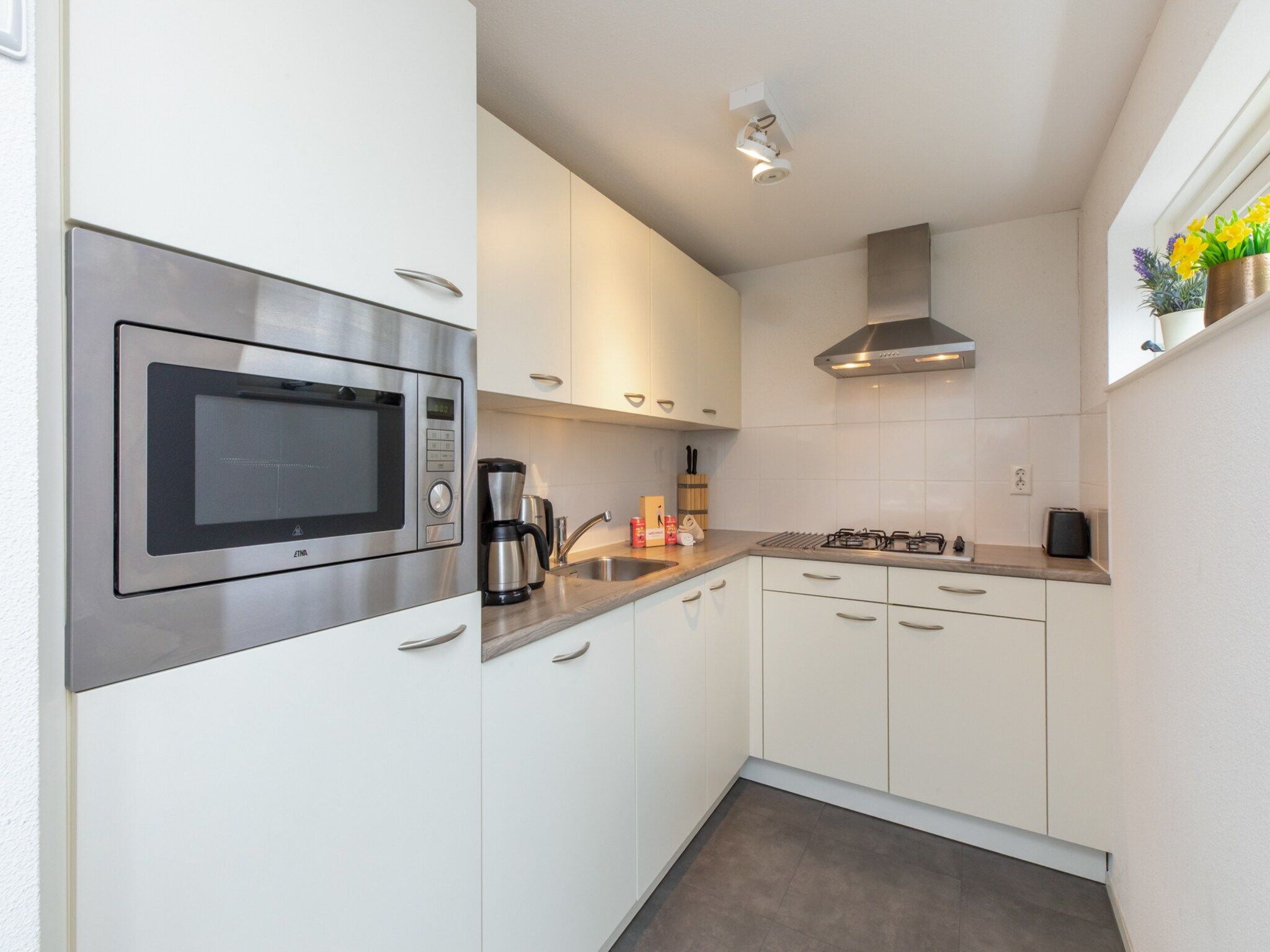 Zonnedorp 22  Holiday Home Anoes Renesse | Beach-nearby Comfort in Zeeland in Renesse - Foto 4 van 45