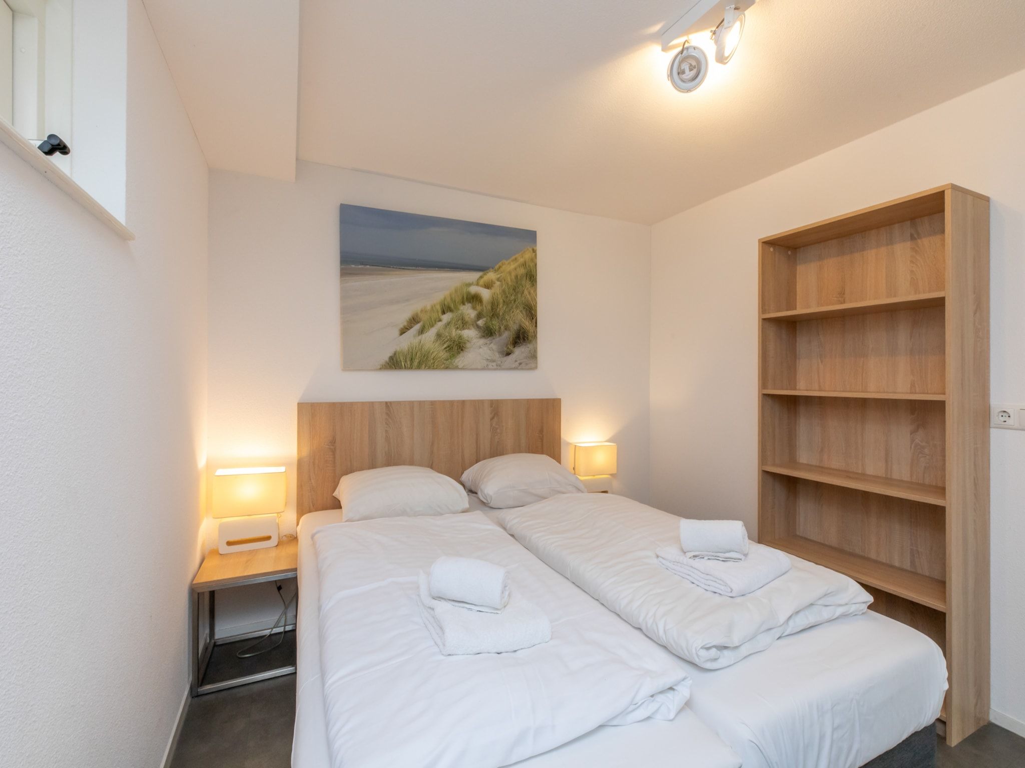 Zonnedorp 22  Holiday Home Anoes Renesse | Beach-nearby Comfort in Zeeland in Renesse - Foto 14 van 45