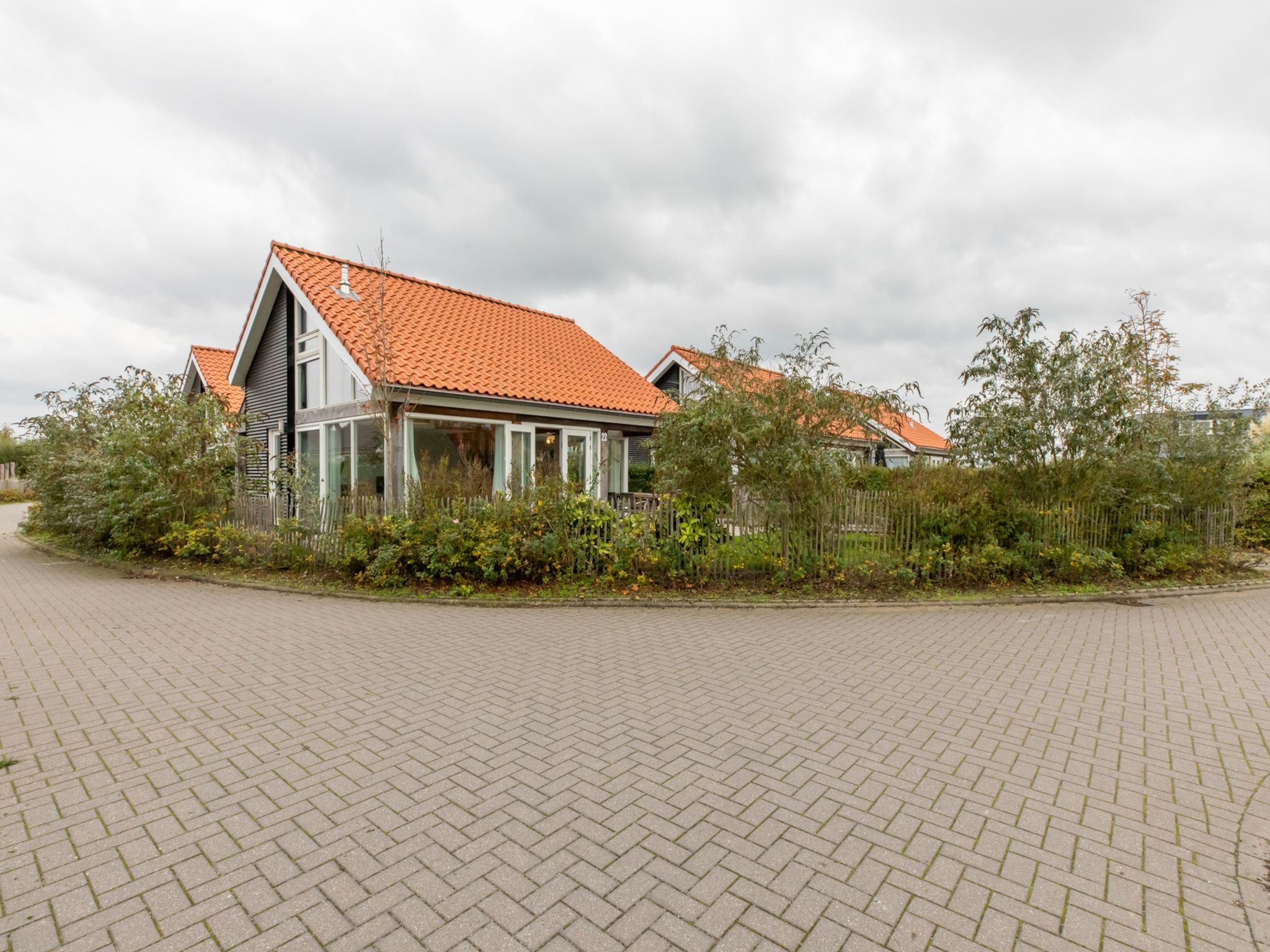 Zonnedorp 22  Holiday Home Anoes Renesse | Beach-nearby Comfort in Zeeland in Renesse - Foto 30 van 45