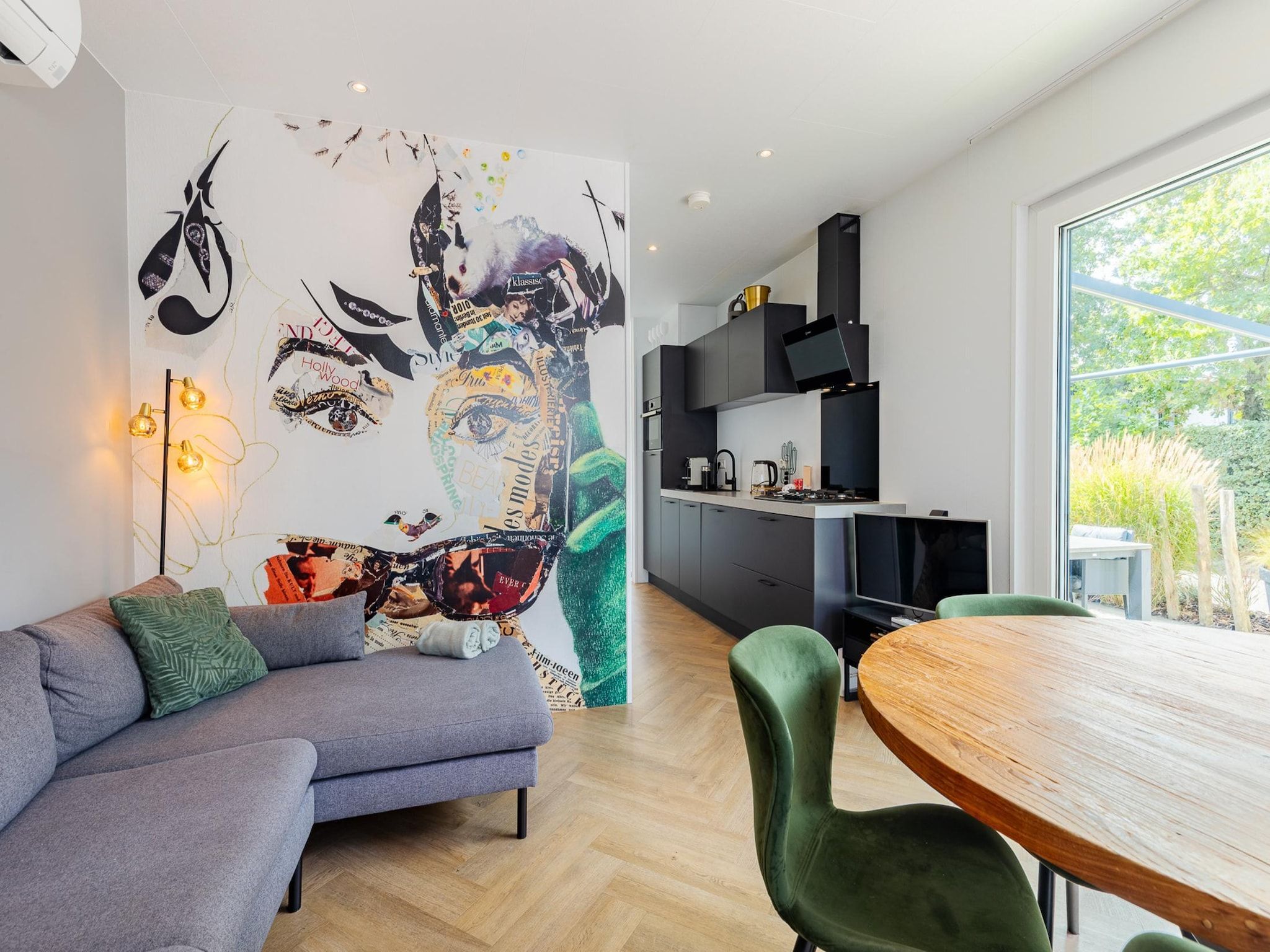 De woonkamer van Chalet Julianahoeve | Beachhouse Renesse 2645 in Renesse