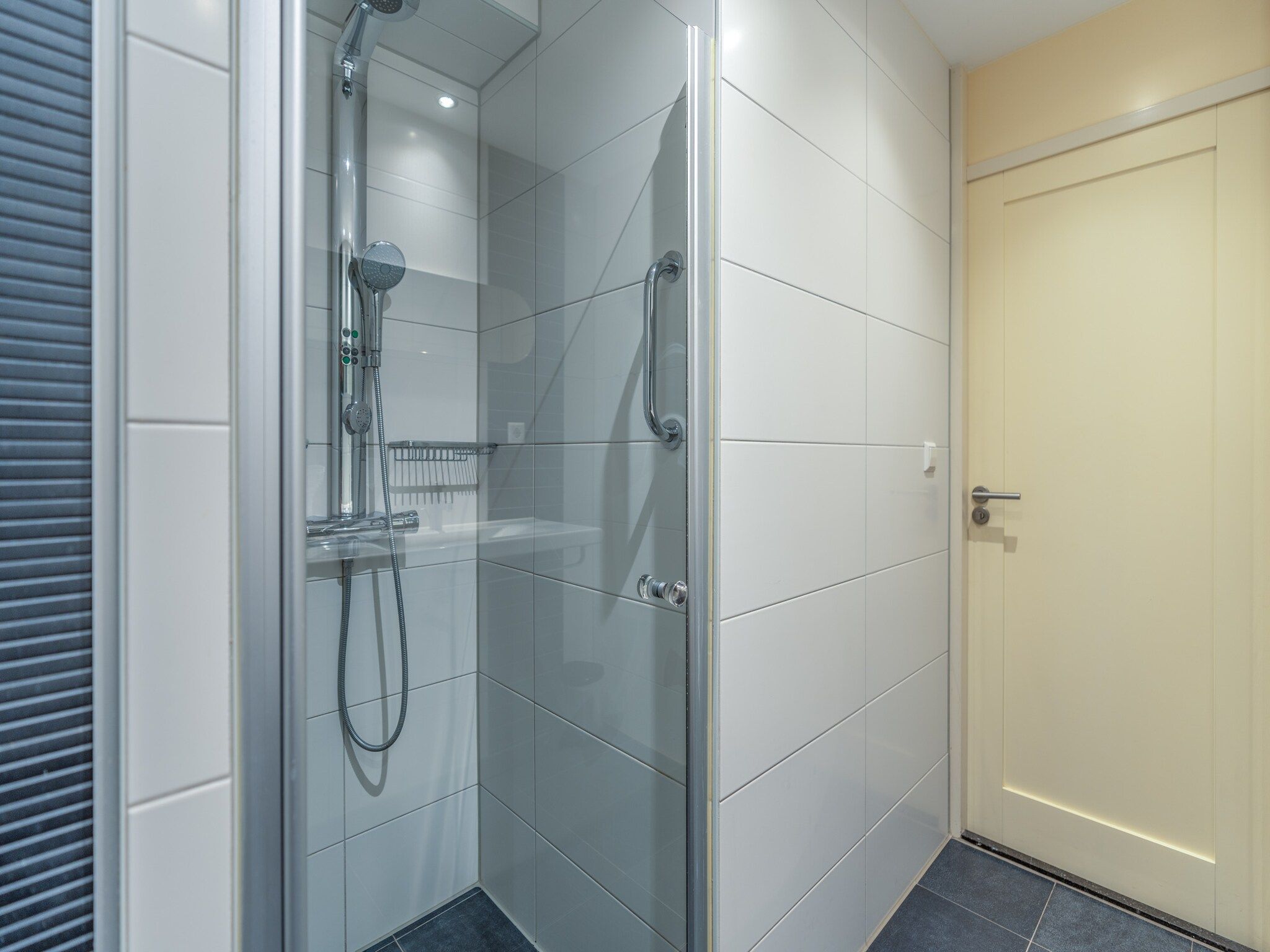 De badkamer van Juliana 038 in De Koog