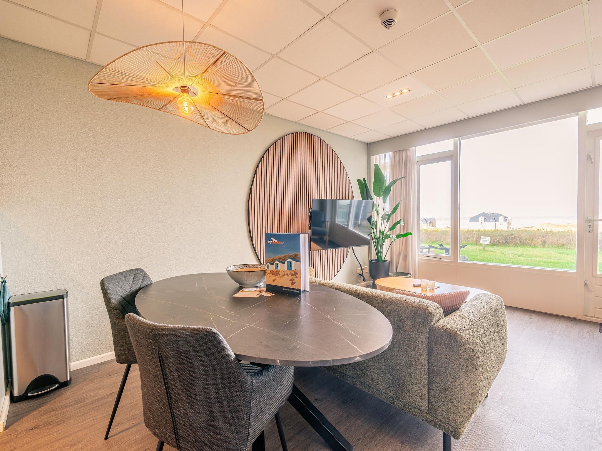 De eetkamer van Juliana 028 in De Koog