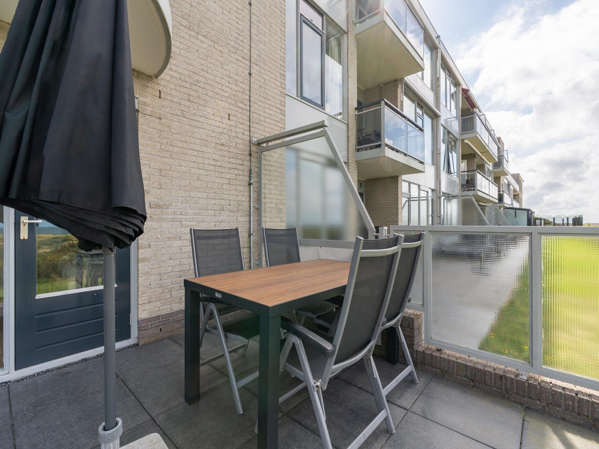 Het terras van Juliana 066 in De Koog