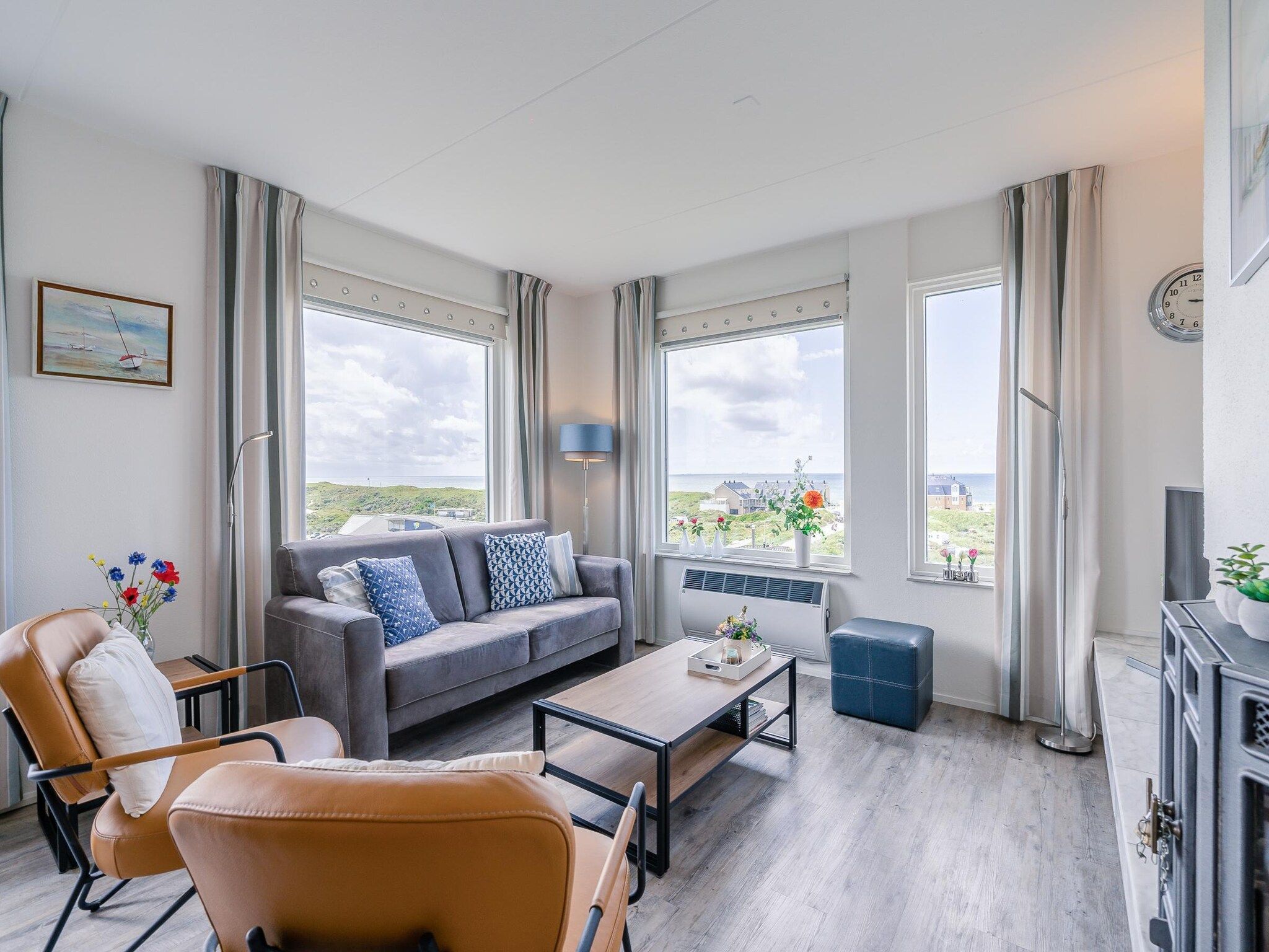 De woonkamer van Juliana 100 in De Koog