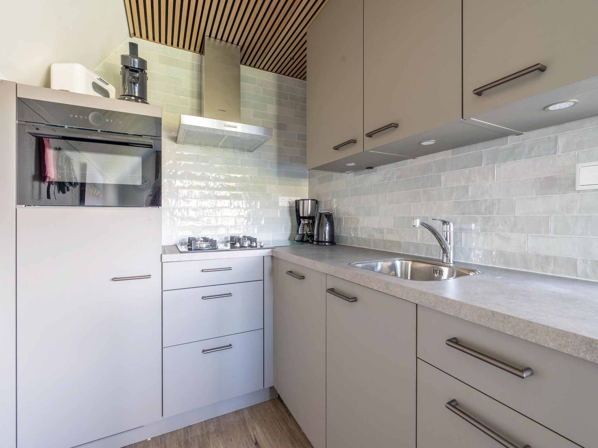 De keuken van Nieuwlanderweg 75 in De Waal