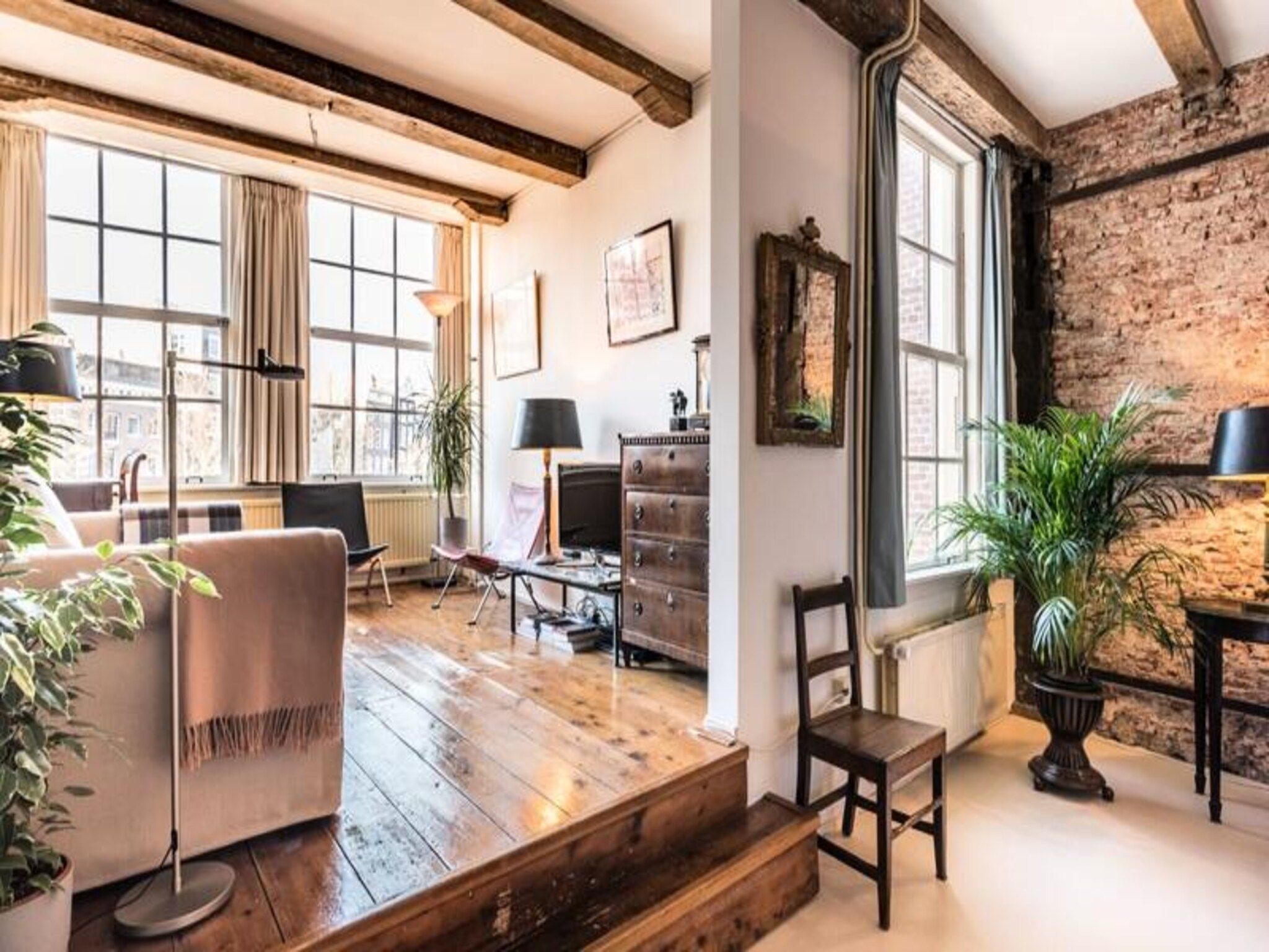 Classy Room 17th Century Canal House in Amsterdam - Foto 8 van 44