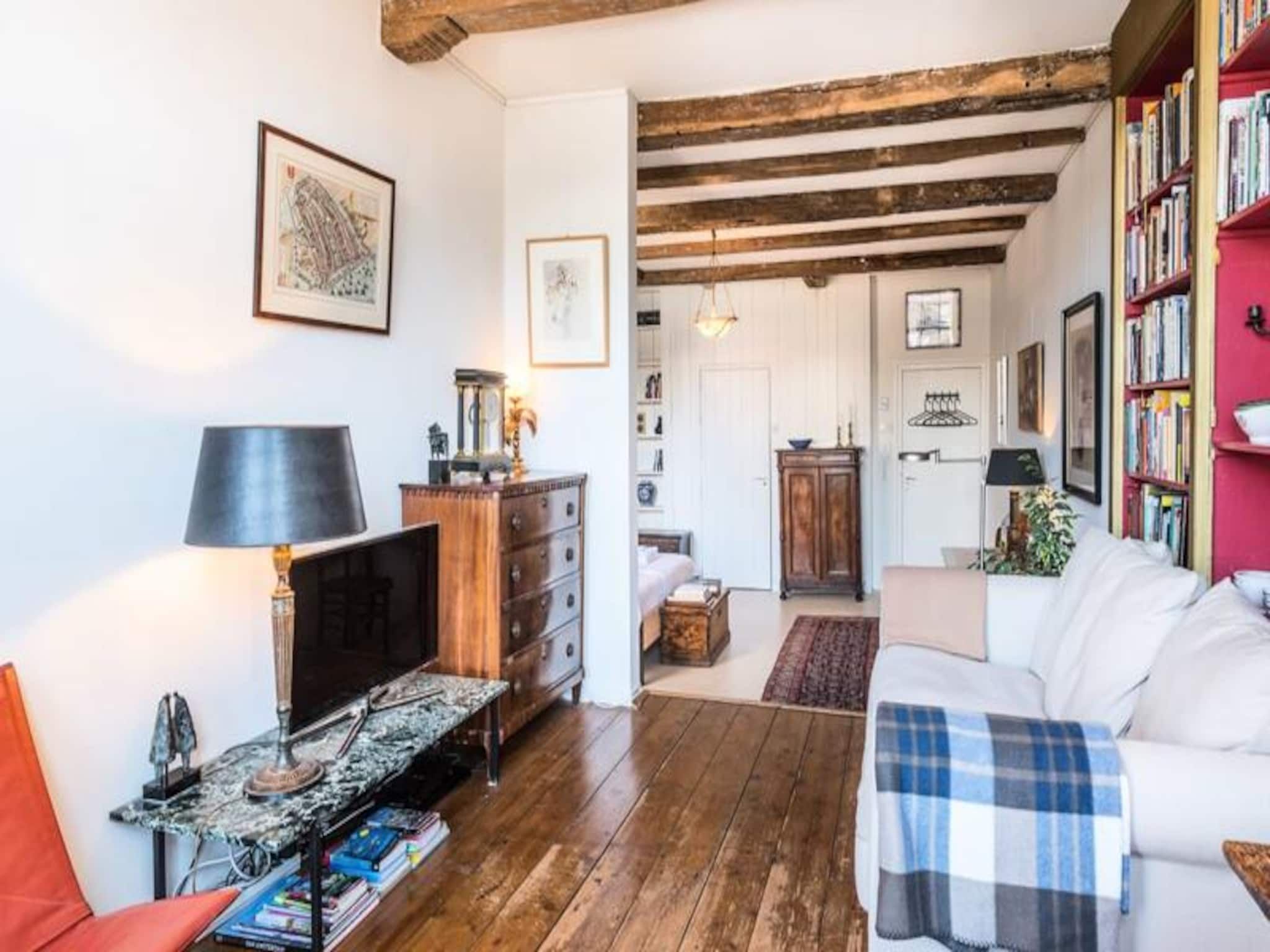 Classy Room 17th Century Canal House in Amsterdam - Foto 24 van 44