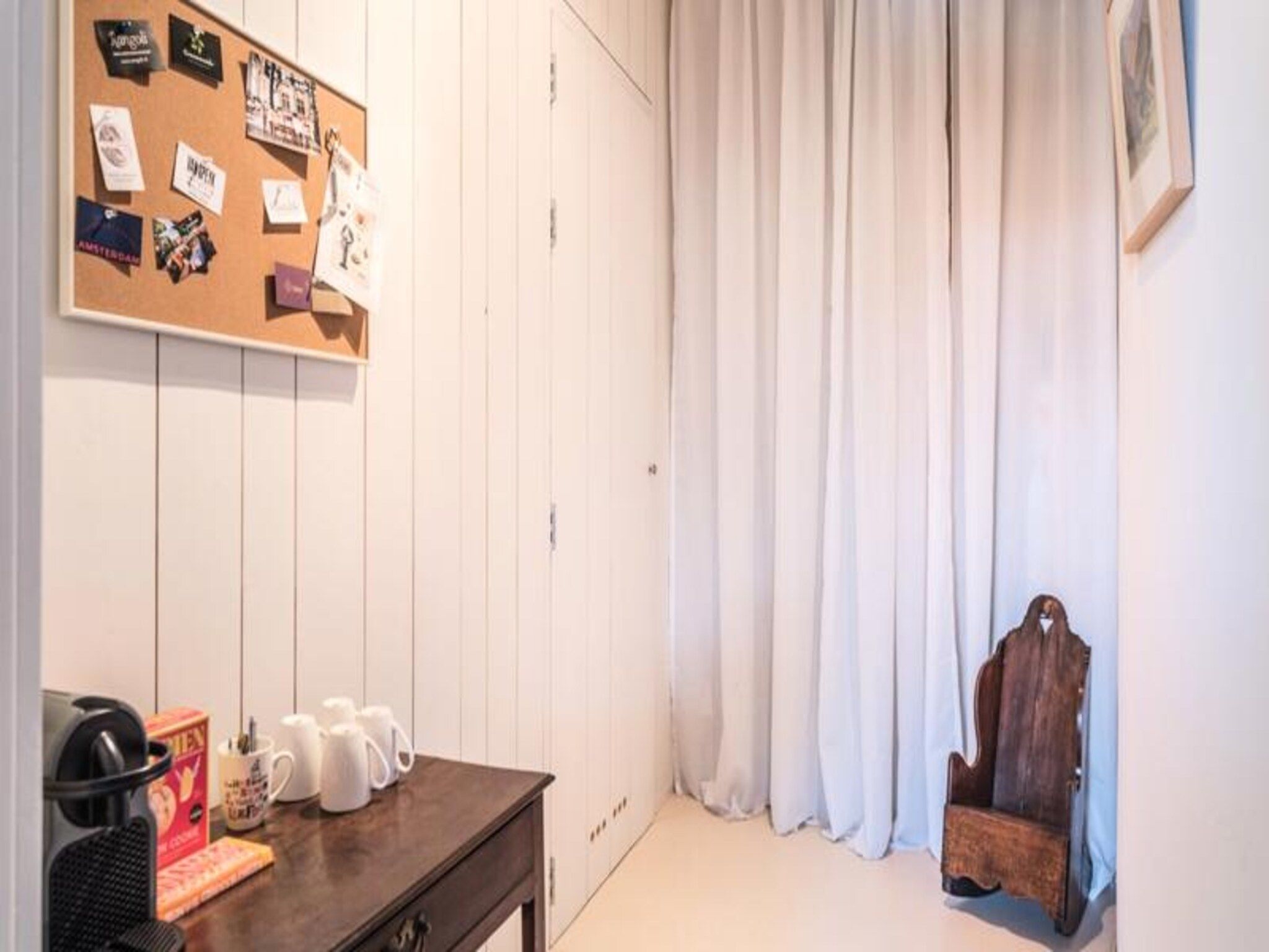 Classy Room 17th Century Canal House in Amsterdam - Foto 17 van 44