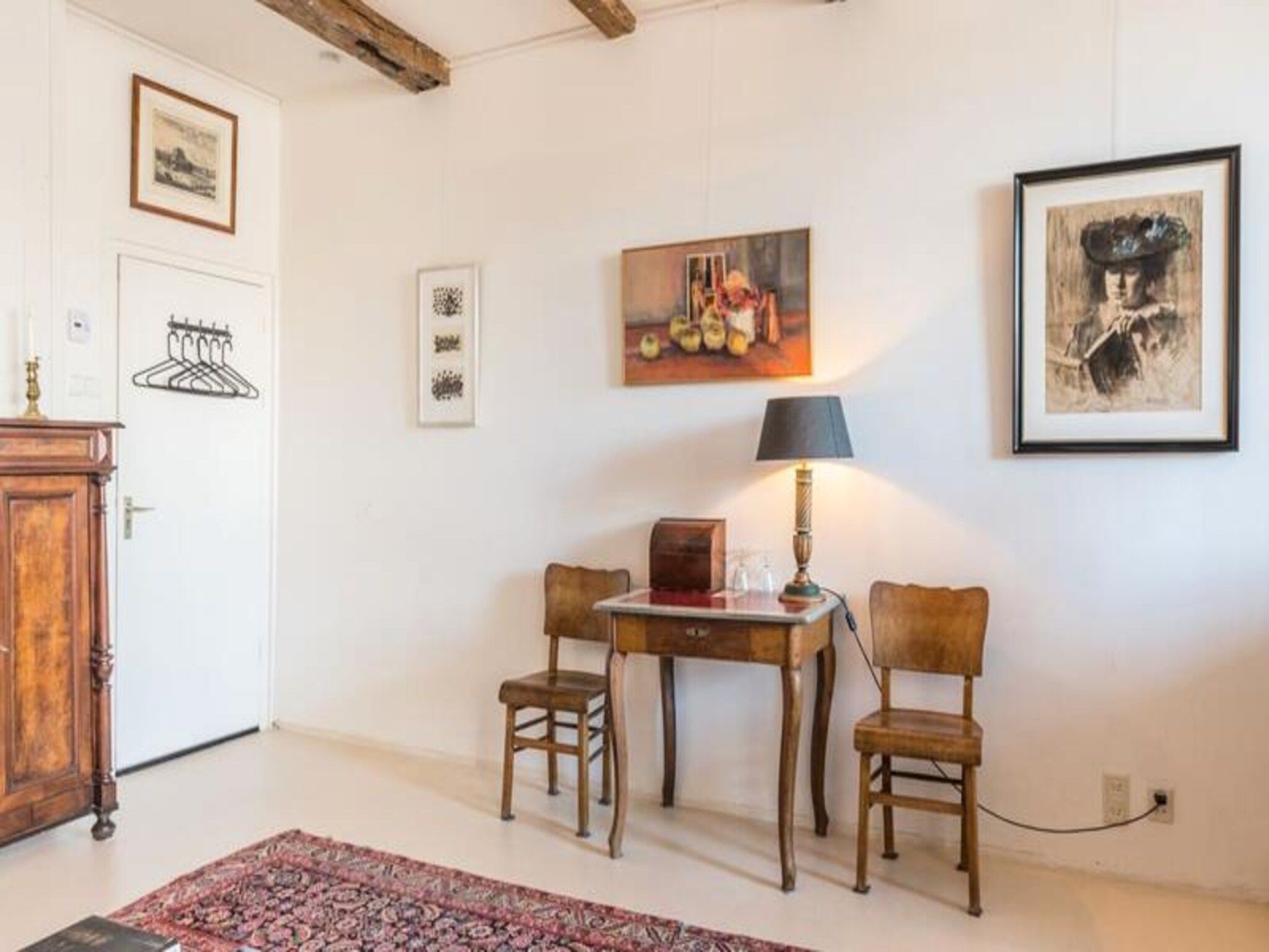 Classy Room 17th Century Canal House in Amsterdam - Foto 19 van 44