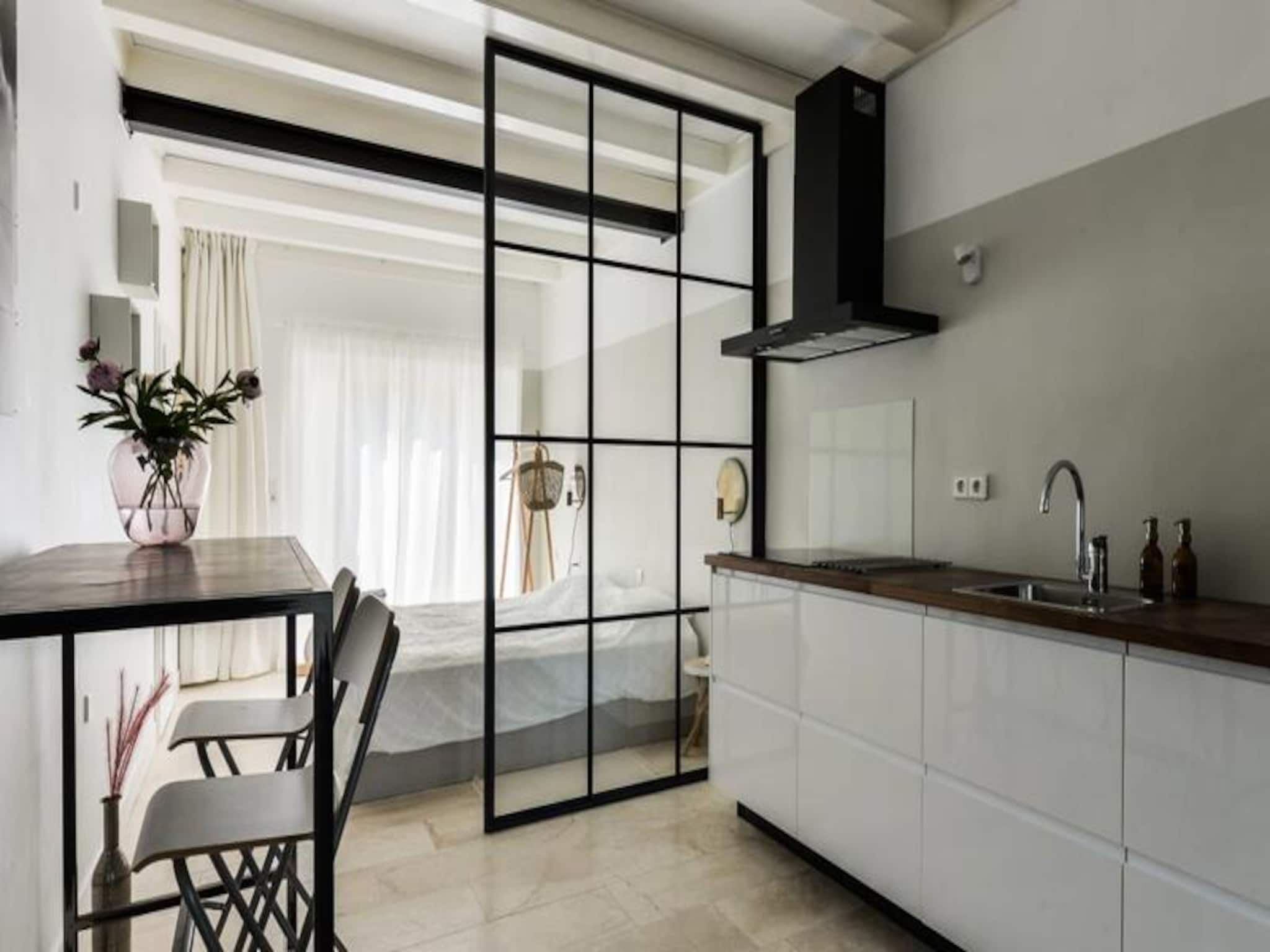 Villa Loft Apartment With Light Garden Room in Zandvoort - Foto 13 van 23