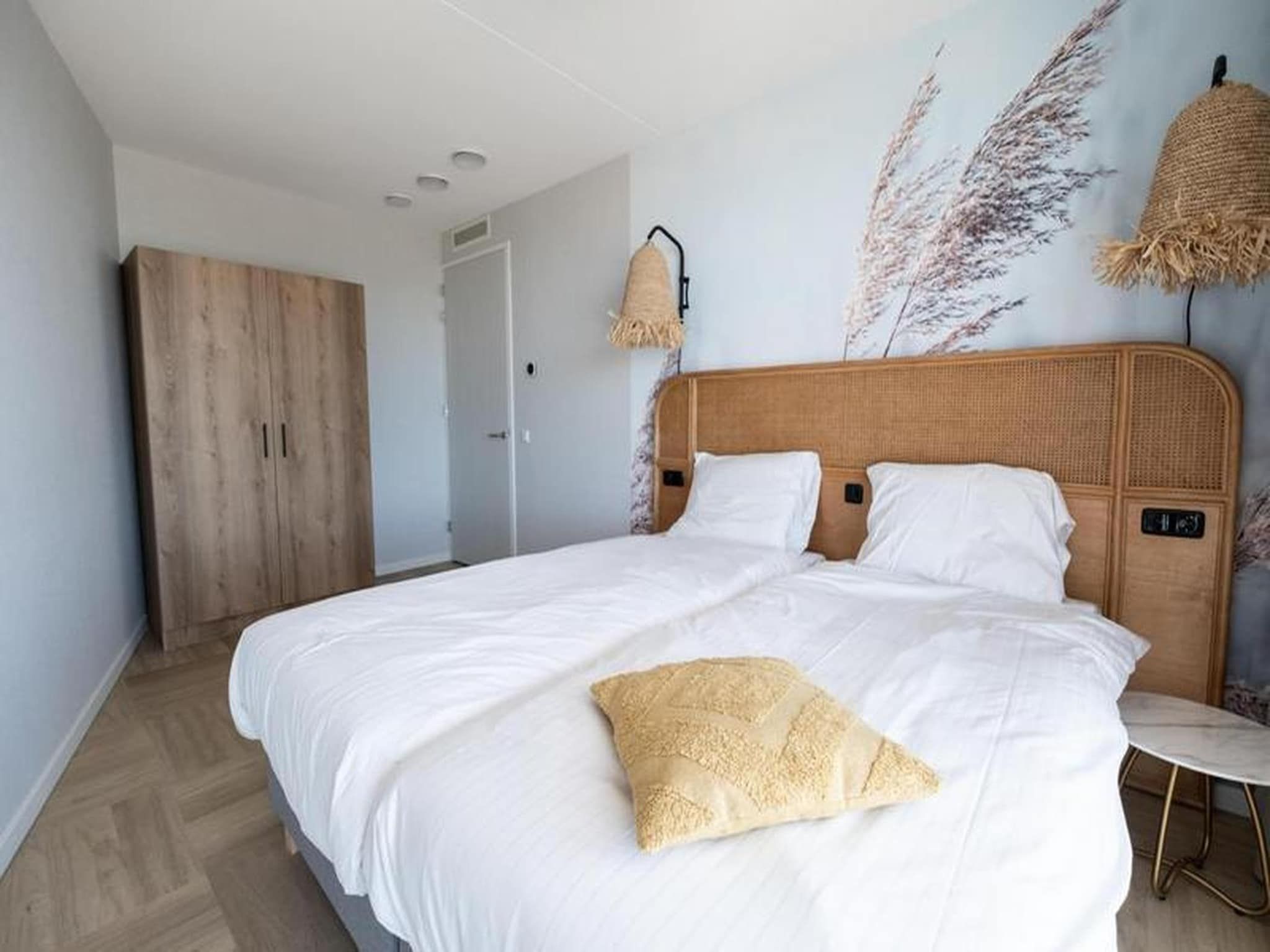 Een slaapkamer van Luxury Beach Apartment | 8 Pers. in Workum
