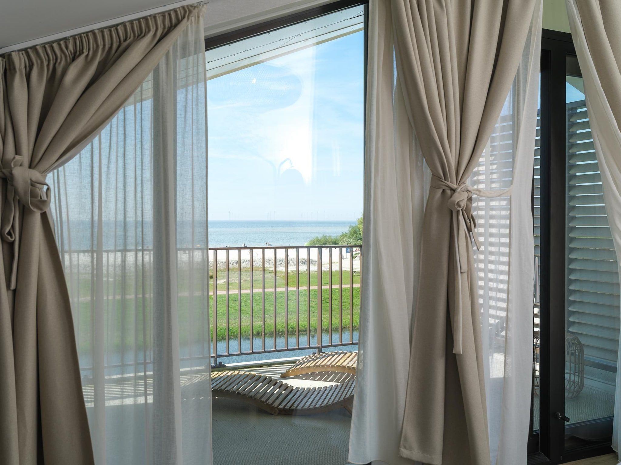 Het terras van Luxury Beach Apartment | 6 Pers. in Workum