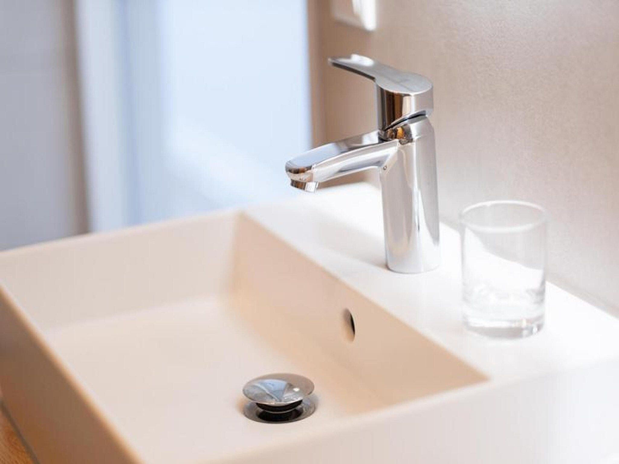De badkamer van Luxury Beach Apartment | 4 Pers. in Workum