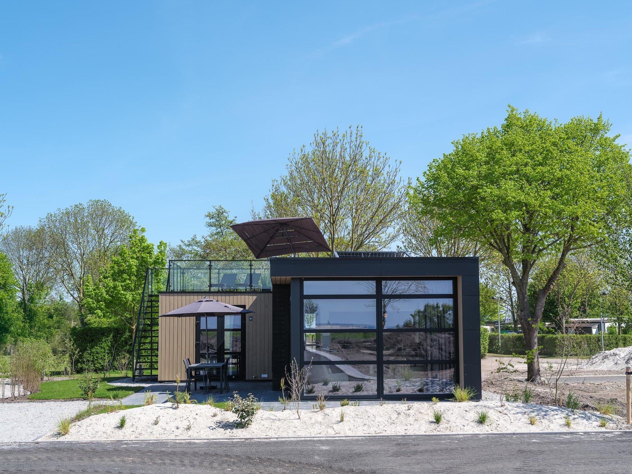 De buitenkant van Villa L-Meerzicht | 4 pers. Roof Terrace in Workum