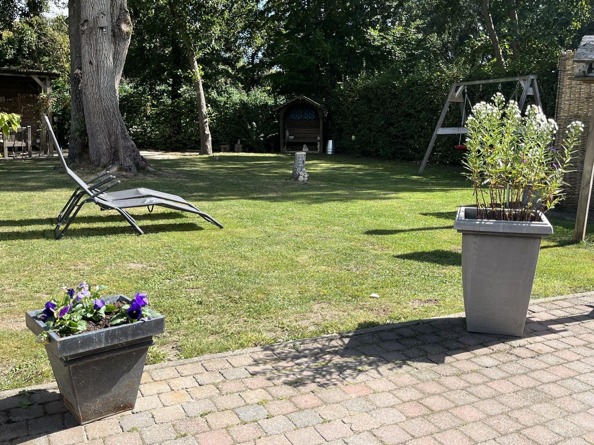 De tuin van 6 - Persons De Zingende Wilg in Ewijk