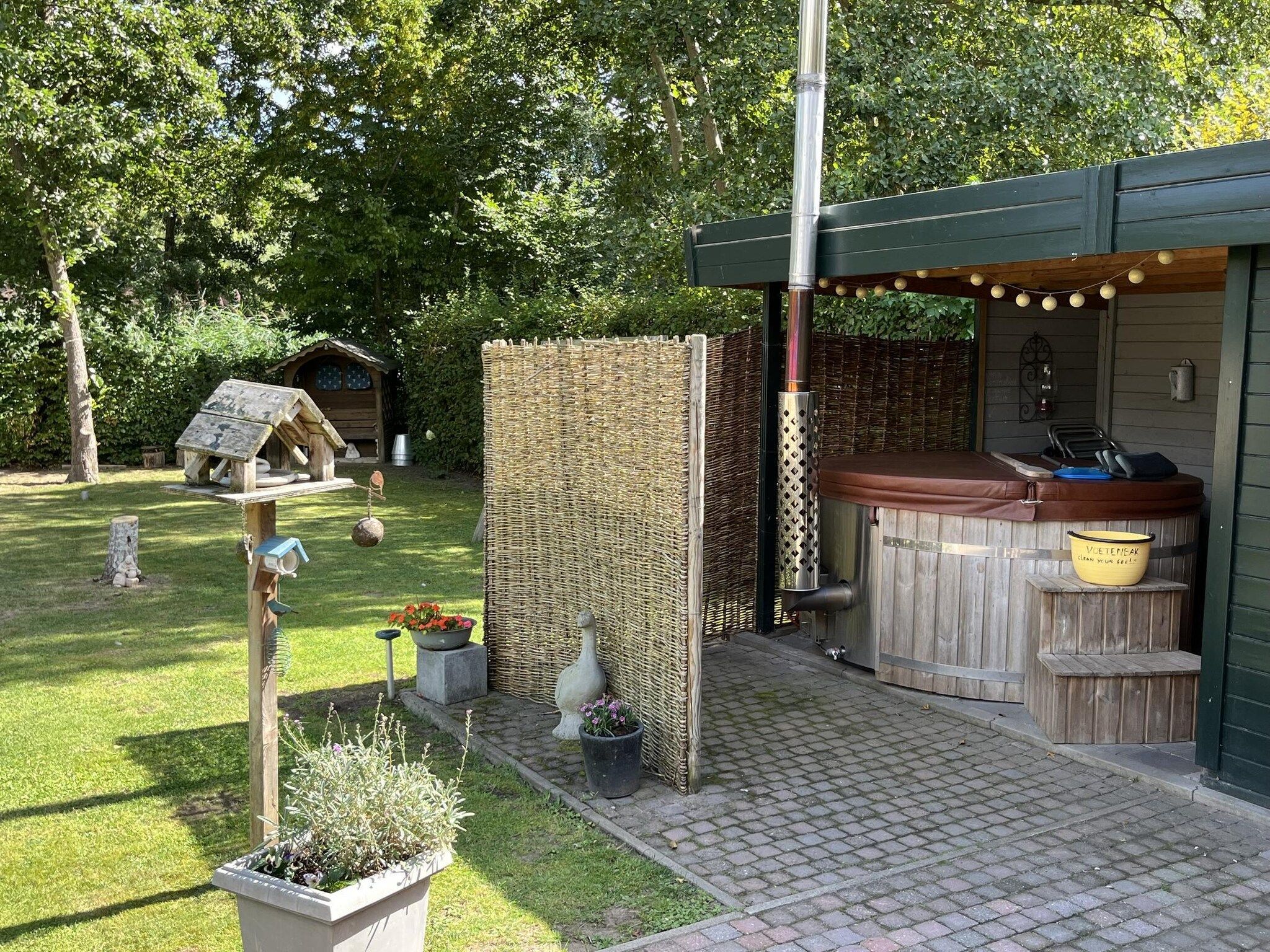 Voorzieningen bij 6 - Persons De Zingende Wilg in Ewijk