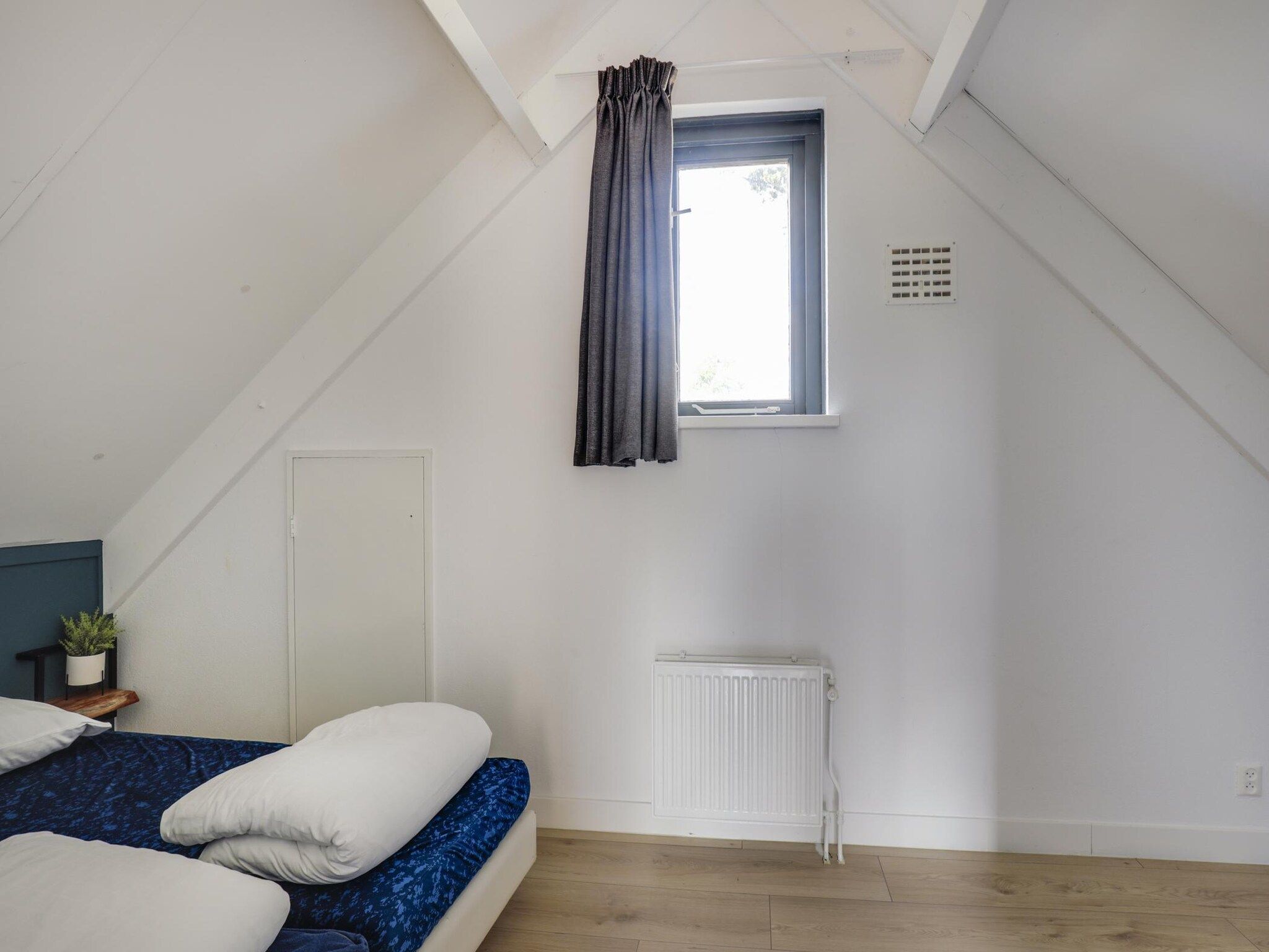 Een slaapkamer van 6 - Persons De Zingende Wilg (copy) (copy) in Ewijk