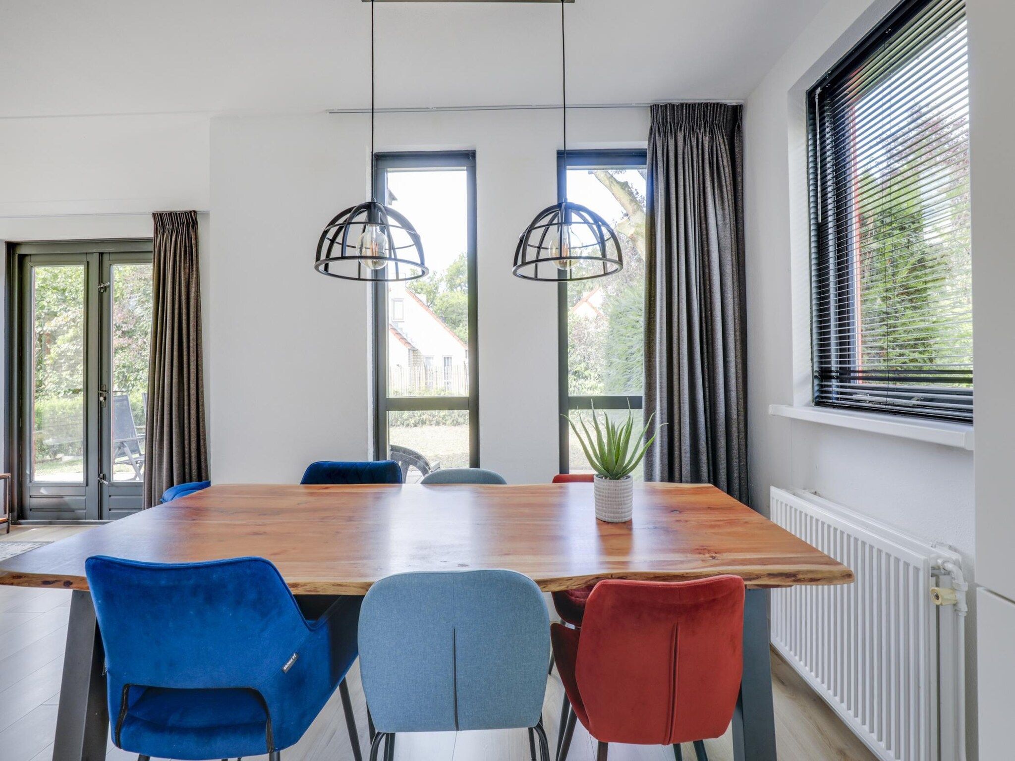 De eetkamer van 6 - Persons De Zingende Wilg (copy) (copy) in Ewijk