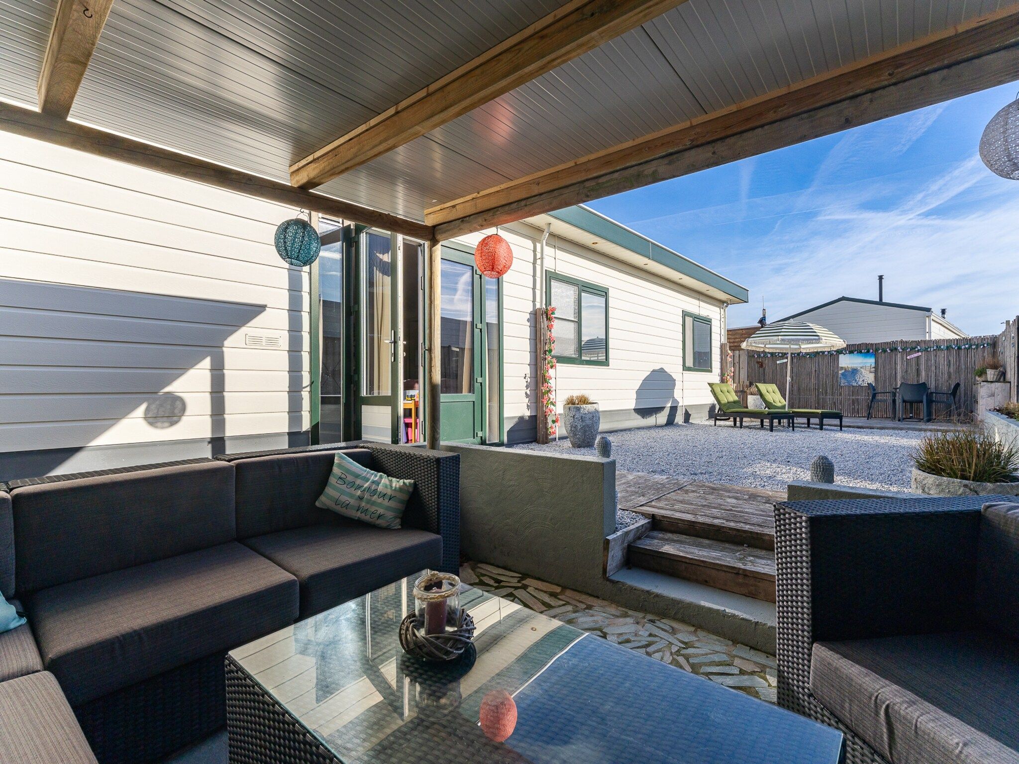Het terras van Vakantiehuis - Keetenweg 10| Stavenisse in Stavenisse