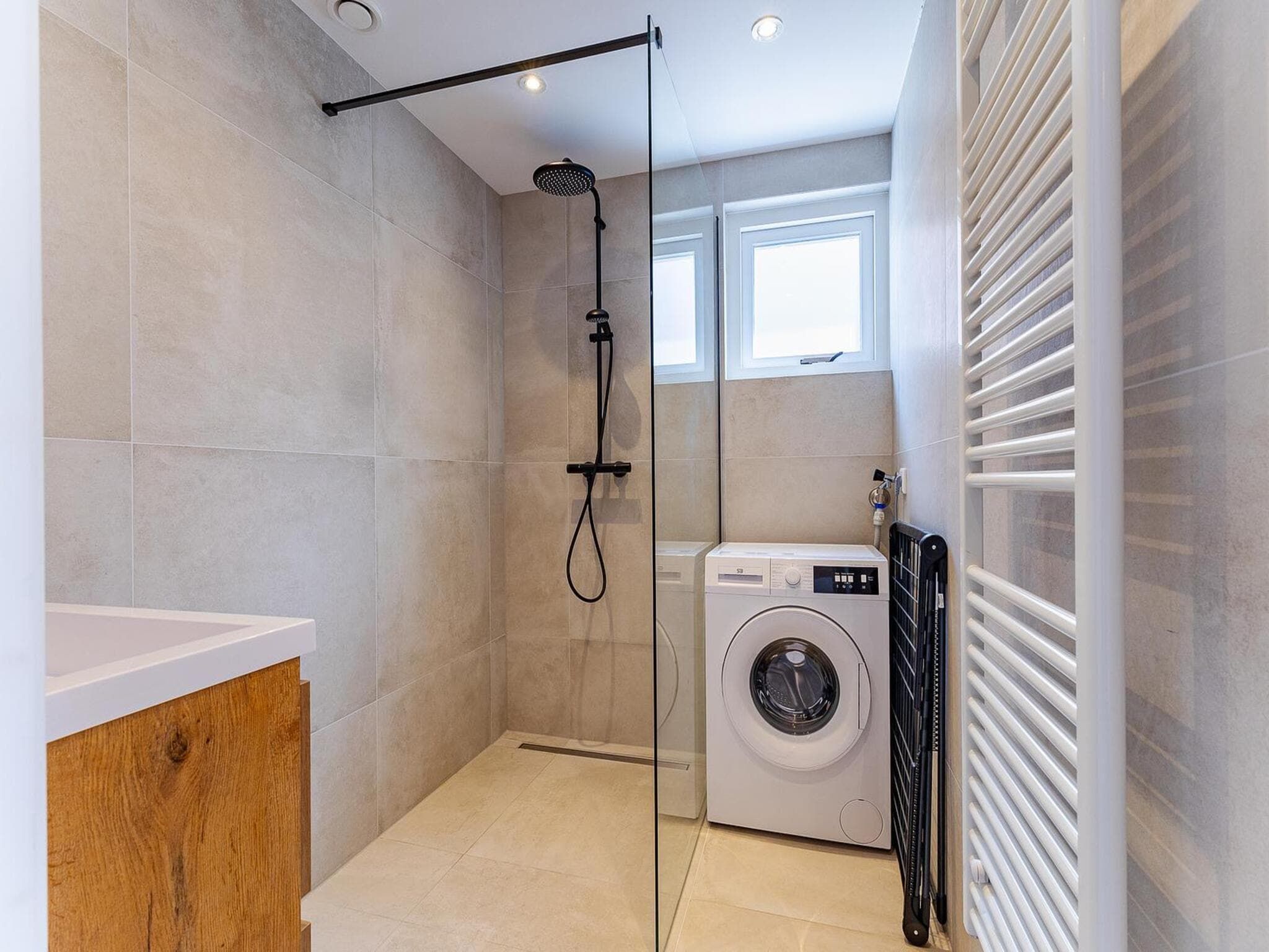De badkamer van Holiday home - Schoolstraat 6a | Vrouwenpolder in Vrouwenpolder