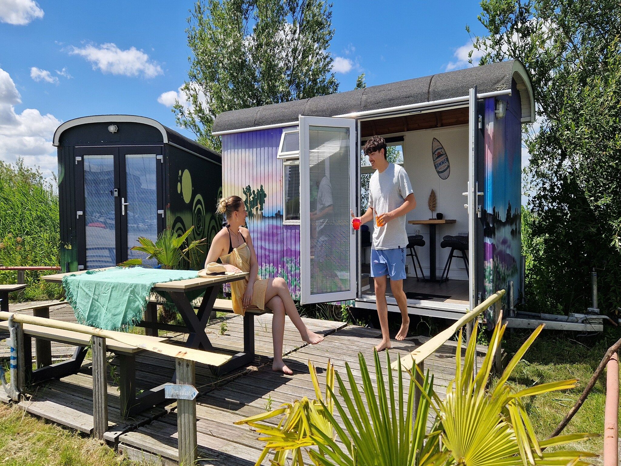 De buitenkant van Tiny Wagons Marina Muiderzand Almere (Nr 1-6) with bunk bed (copy) in Almere