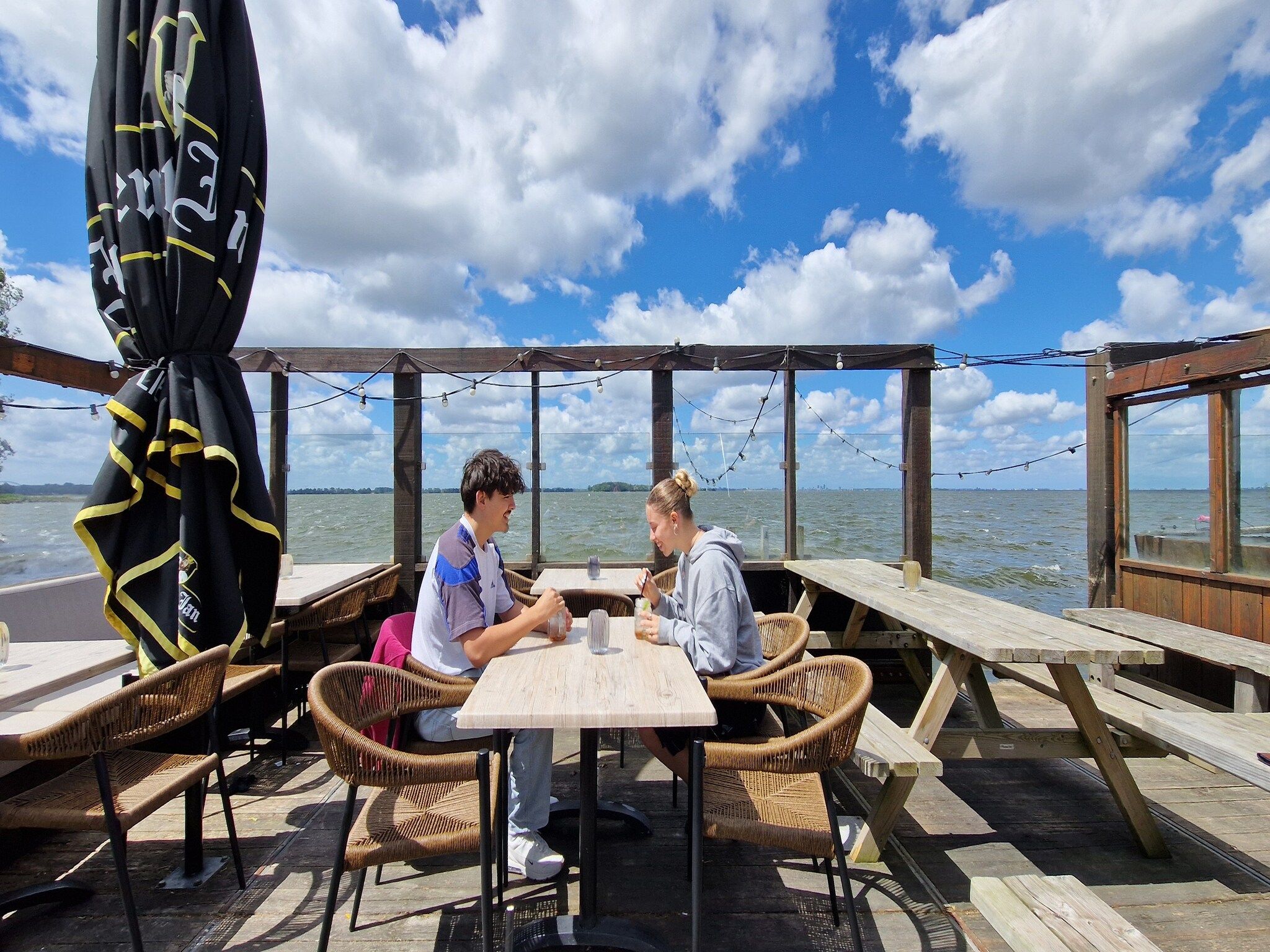 Het terras van Tiny Wagons Marina Muiderzand Almere (Nr 1-6) with bunk bed (copy) in Almere