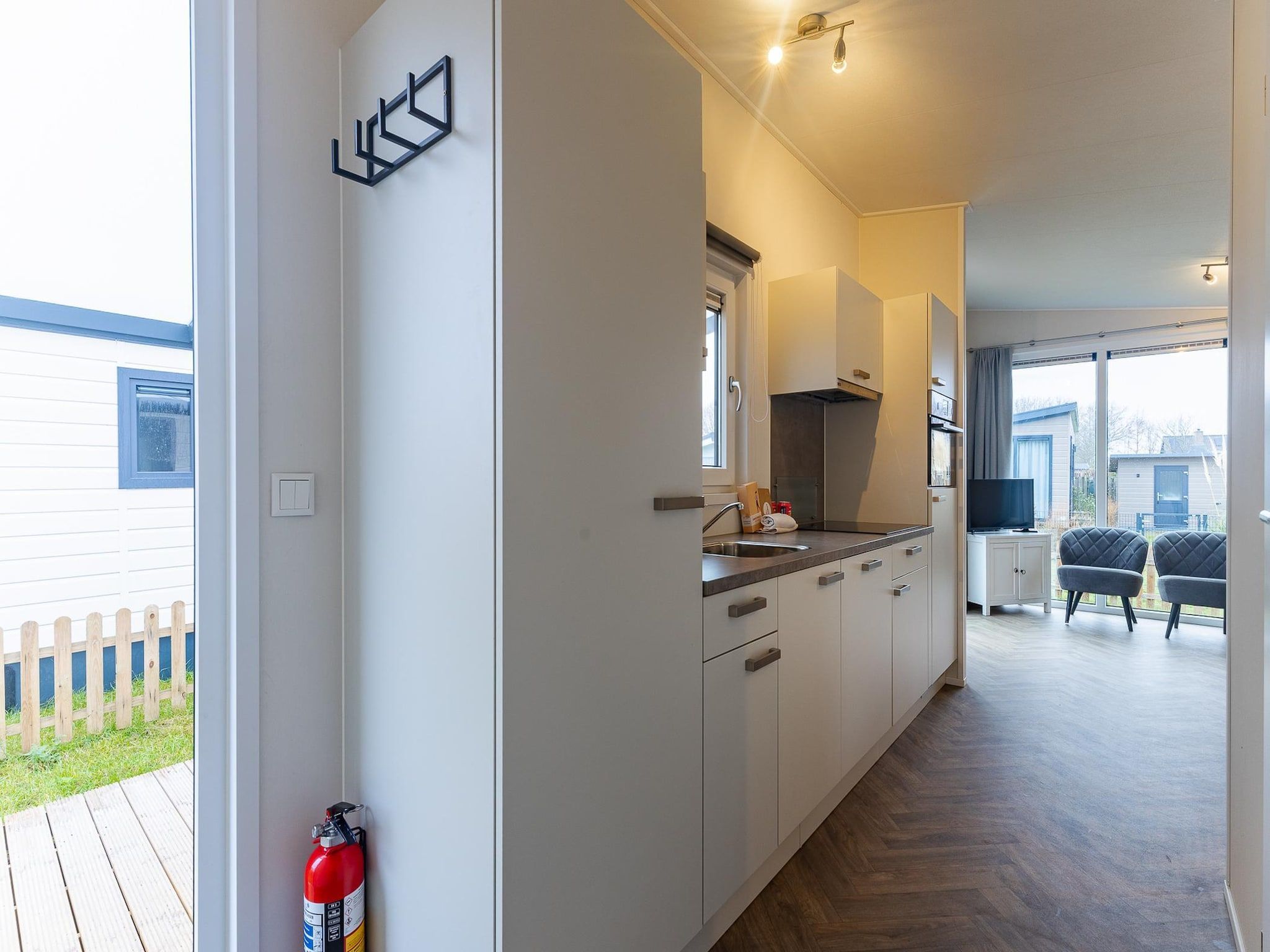 De keuken van Duinhoeve chalet Schelp in Burgh-Haamstede