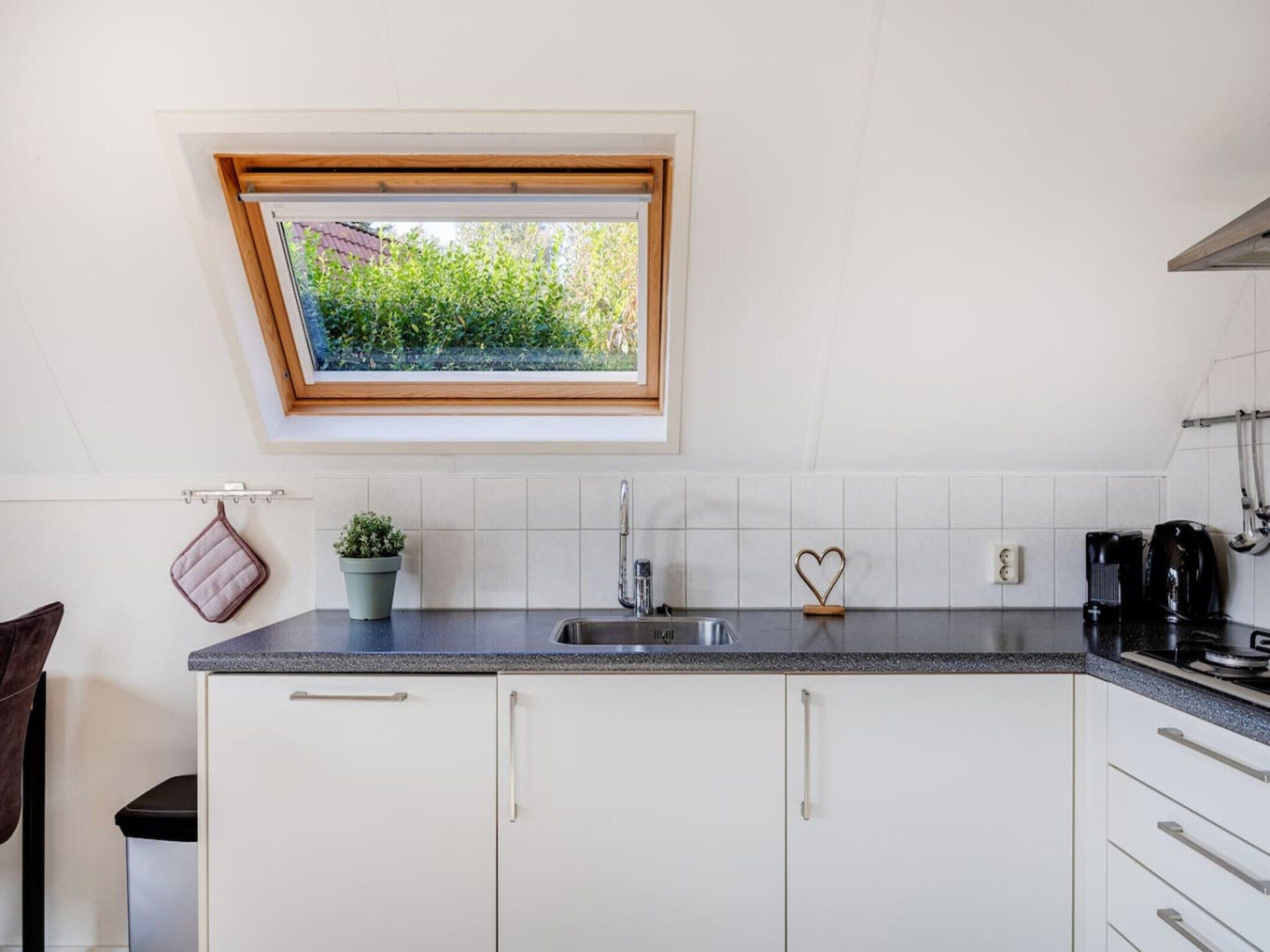 De keuken van 92 | Gaai | Prachtige bungalow nabij natuur in Den Haag